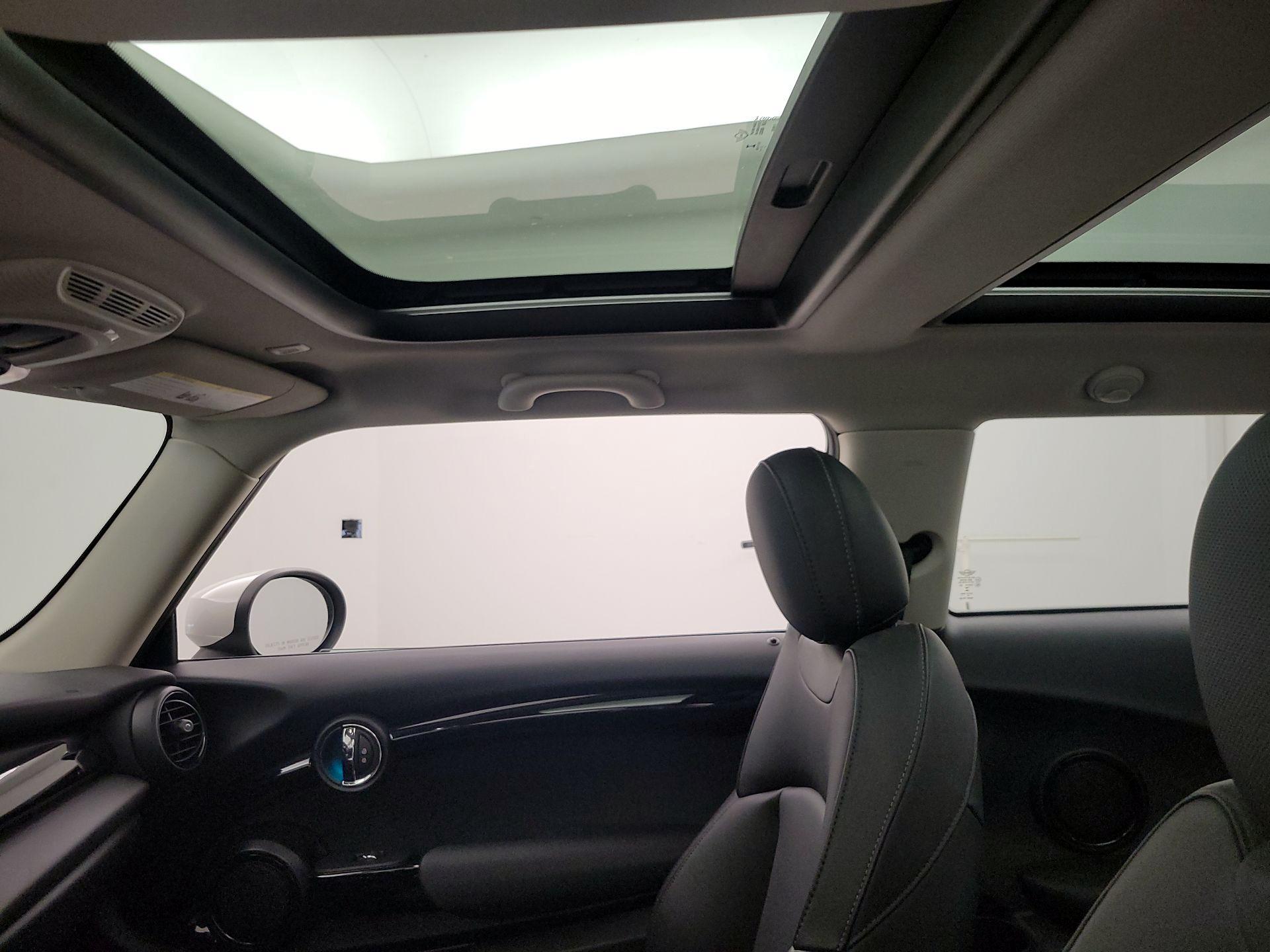Thumbnail: 2021 MINI Cooper Hardtop - 20