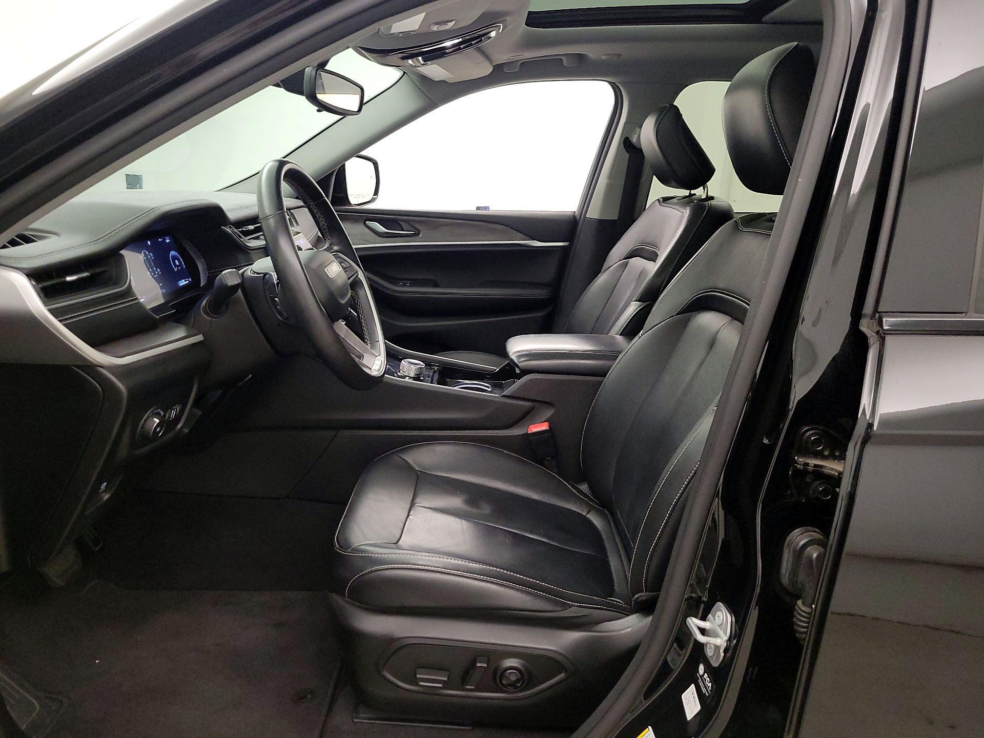 Thumbnail: 2022 Jeep Grand Cherokee L - 11