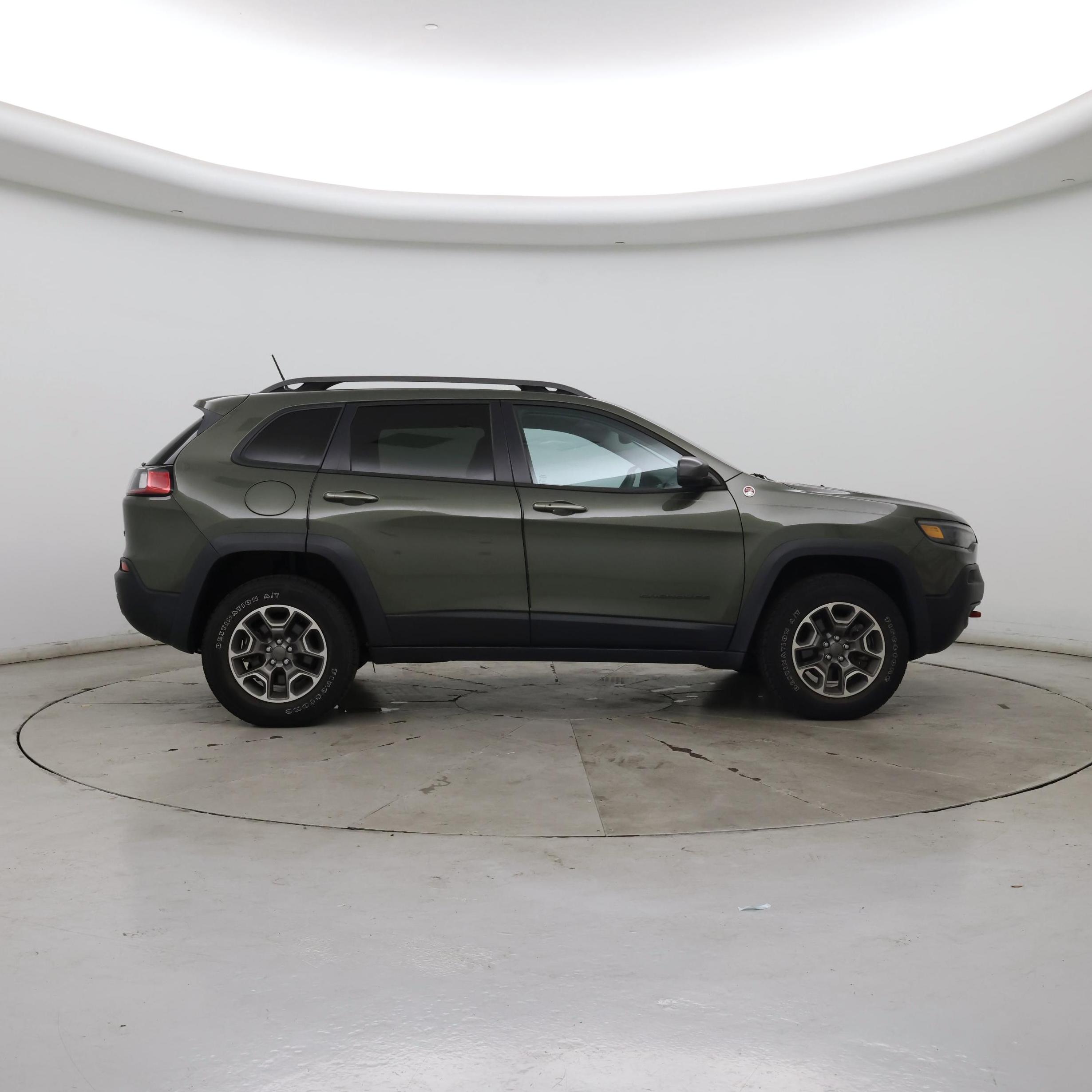Thumbnail: 2021 Jeep Cherokee - 7