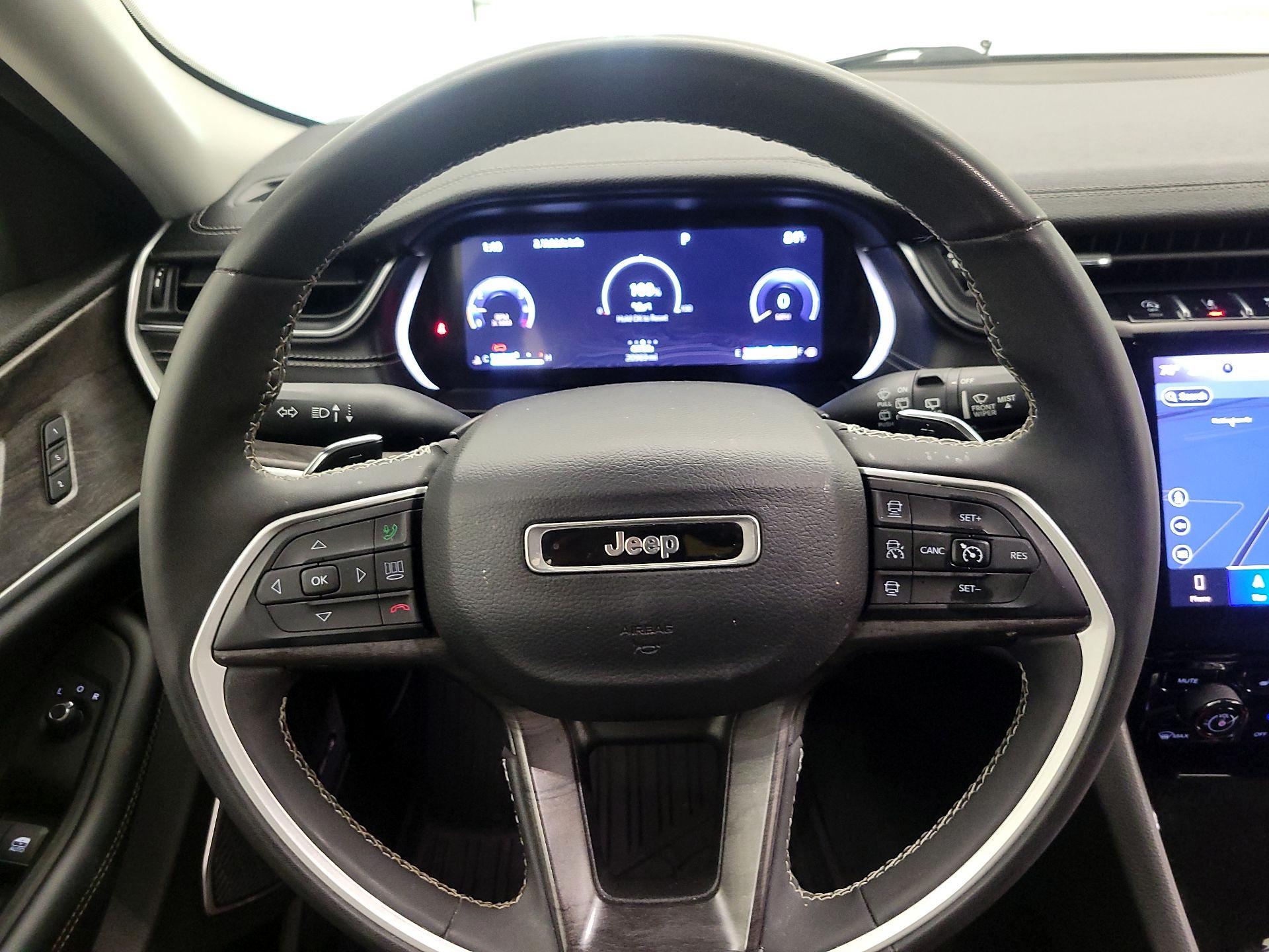 Thumbnail: 2023 Jeep Grand Cherokee - 10