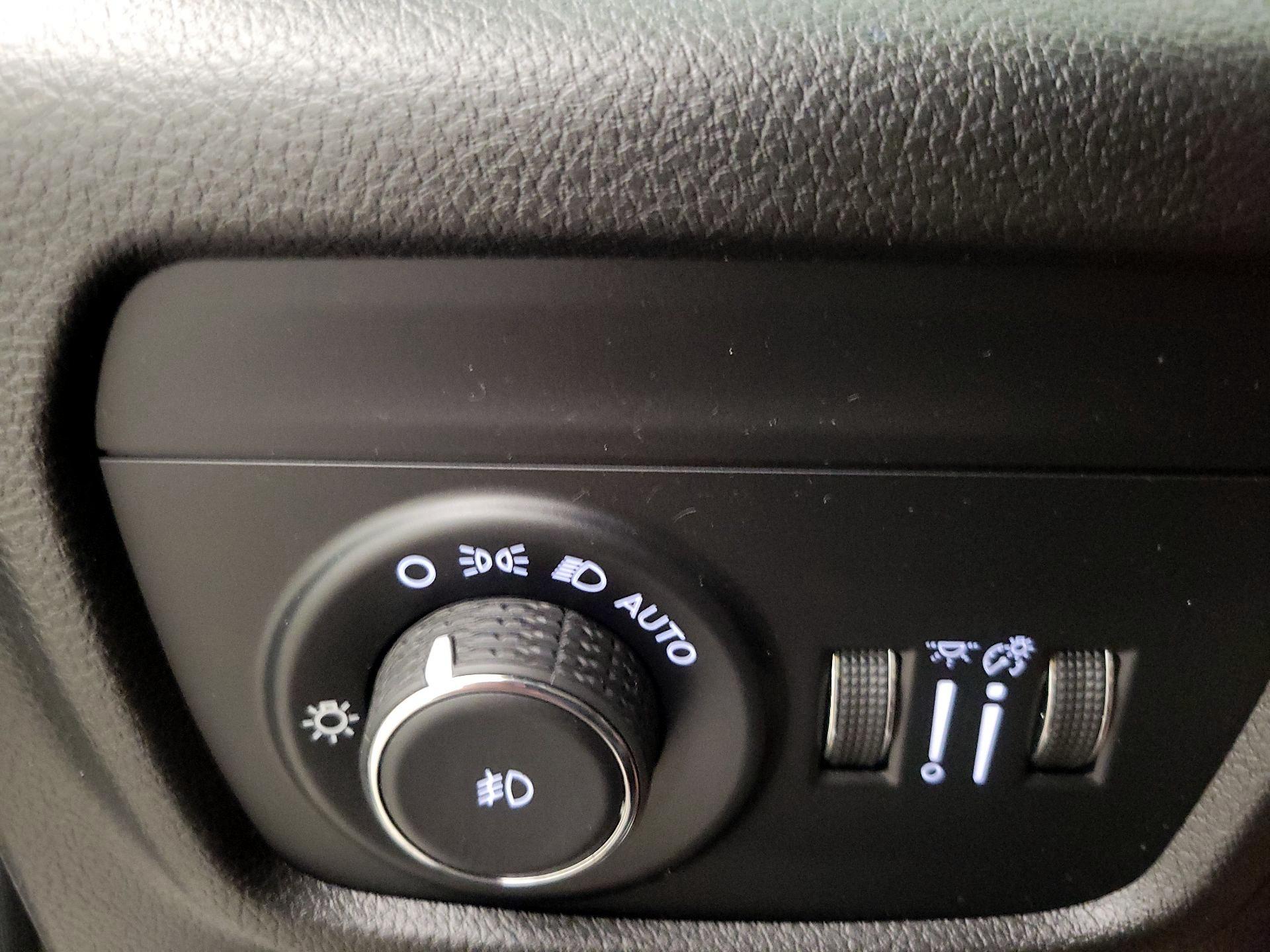 Thumbnail: 2023 Jeep Grand Cherokee - 13