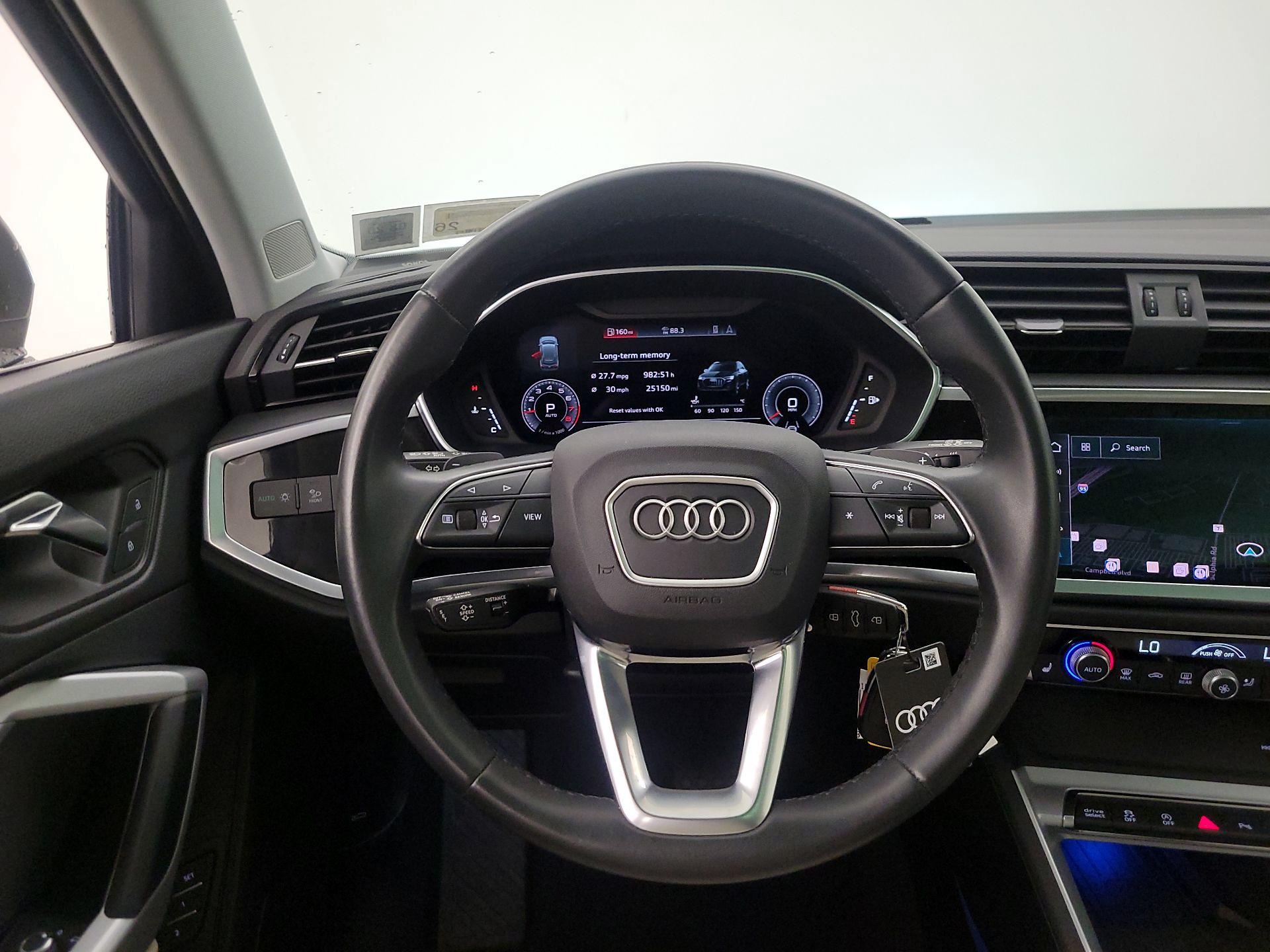 Thumbnail: 2022 Audi Q3 - 10