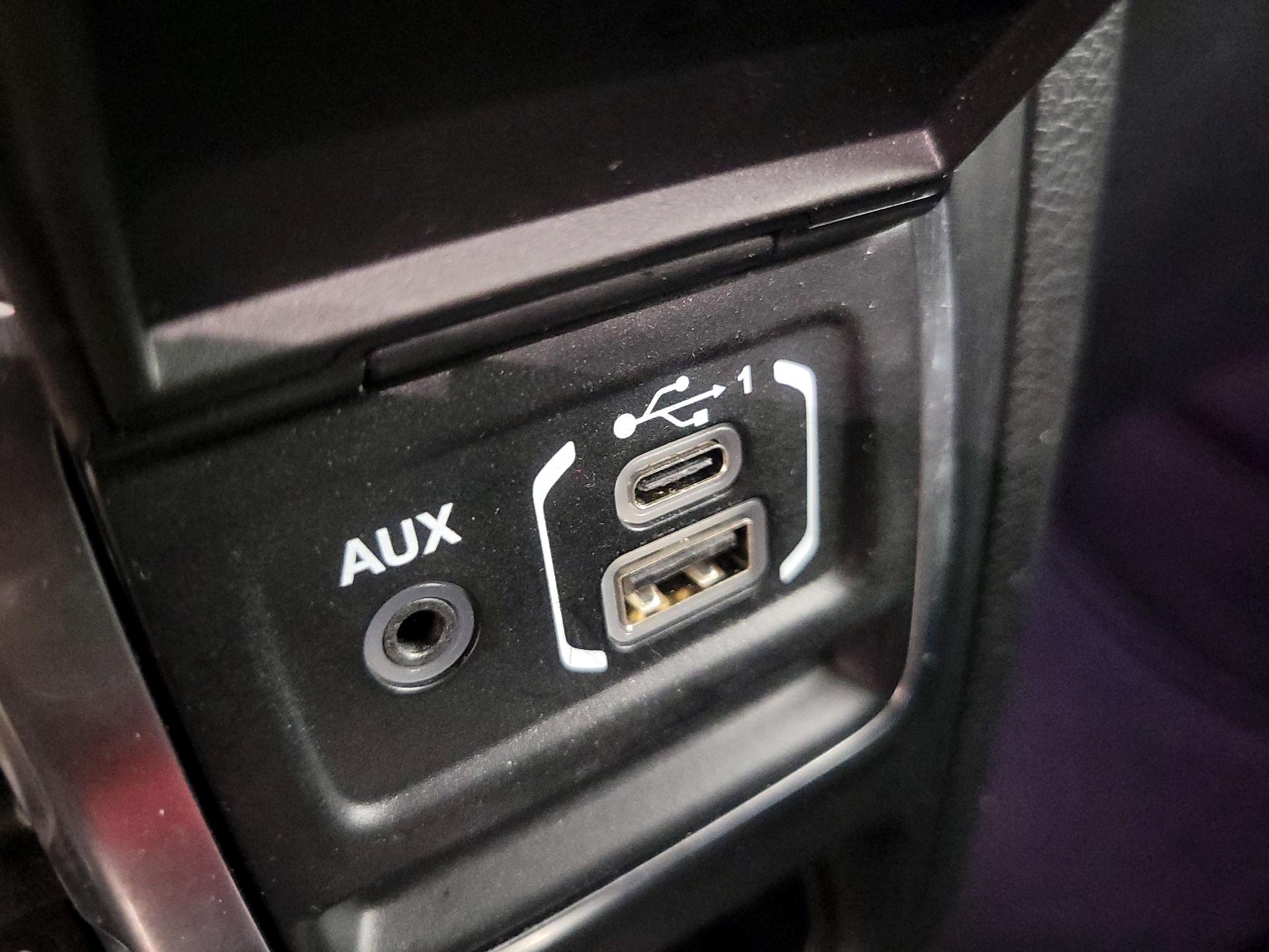 Thumbnail: 2023 Jeep Wrangler - 17