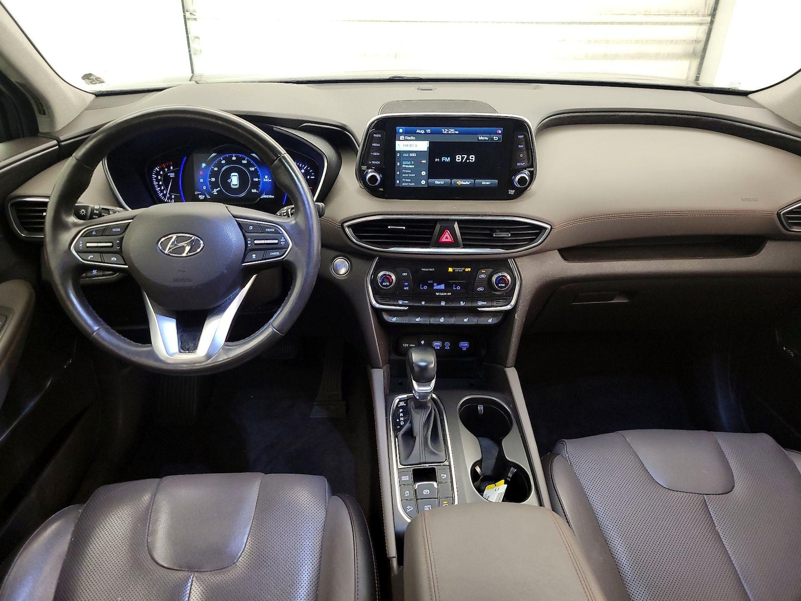 2020 Hyundai Santa Fe Limited - Photo 10