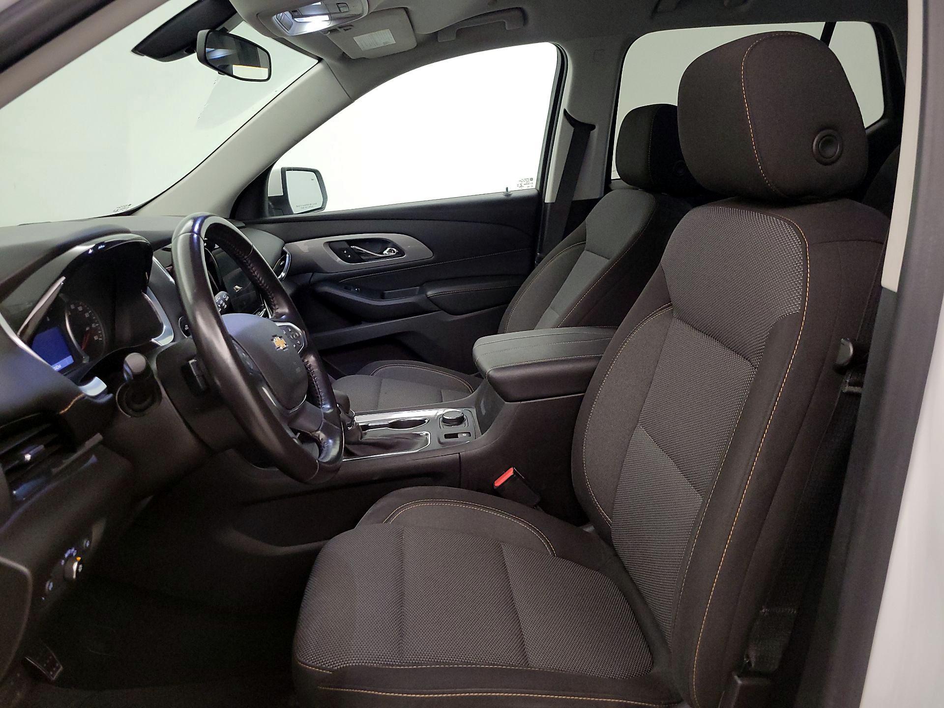 Thumbnail: 2021 Chevrolet Traverse - 11