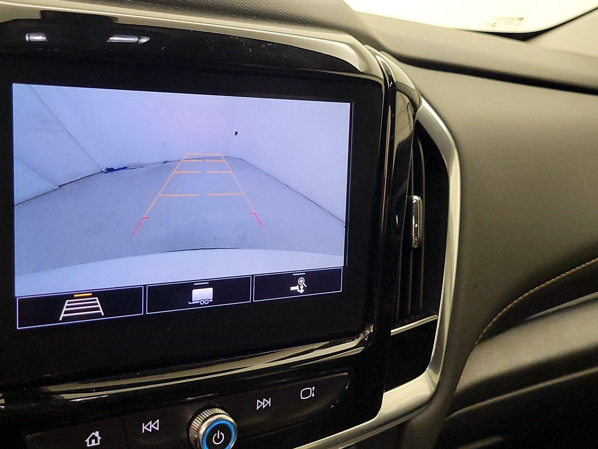 Thumbnail: 2021 Chevrolet Traverse - 14