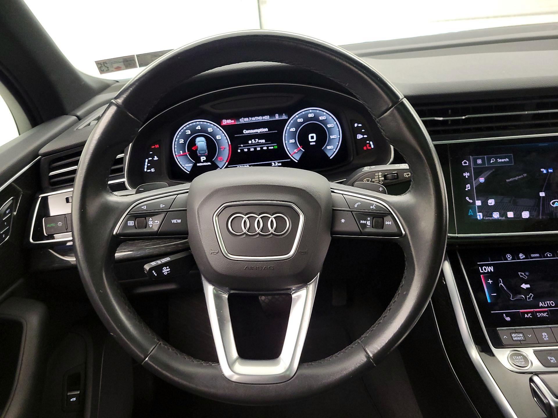 Thumbnail: 2021 Audi Q7 - 10