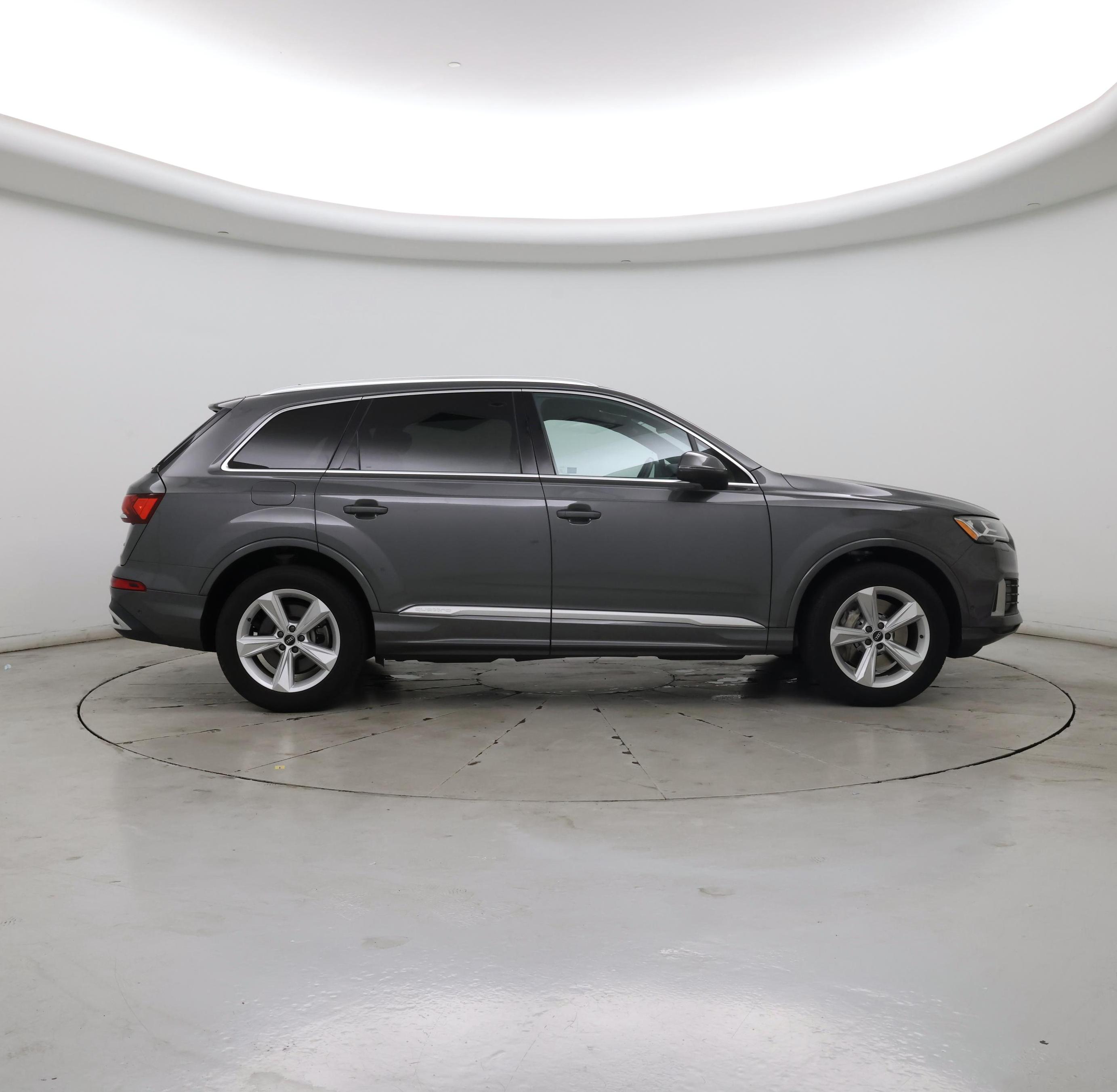 Thumbnail: 2021 Audi Q7 - 7