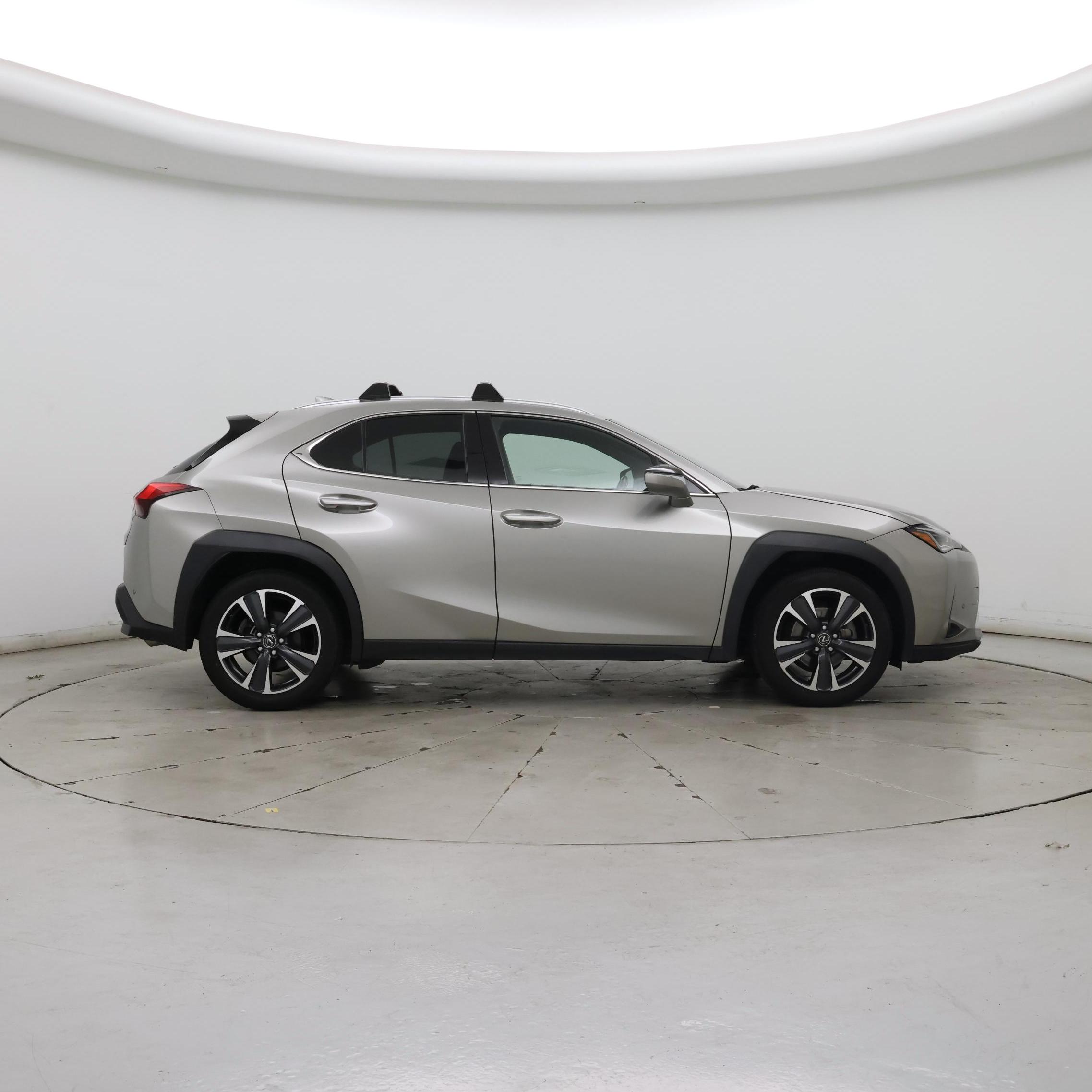 Thumbnail: 2022 Lexus UX - 7