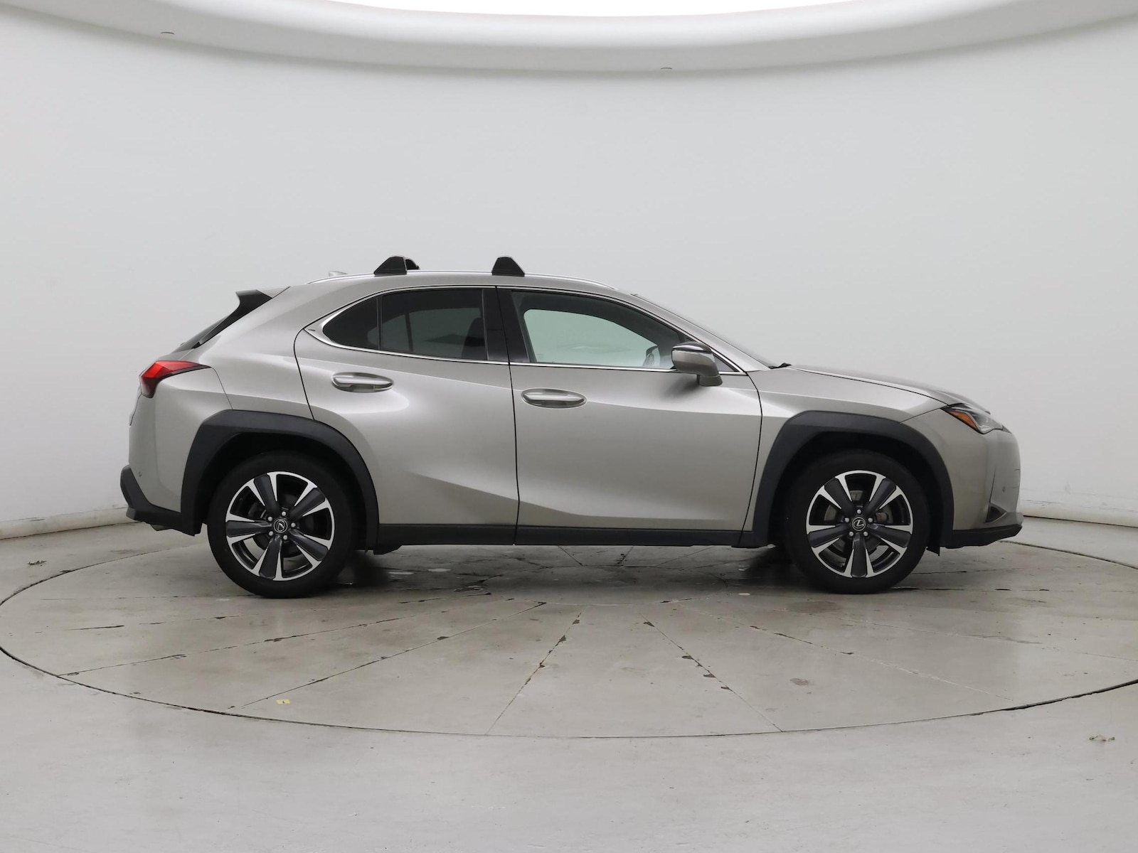 2022 Lexus UX 200 - Photo 8