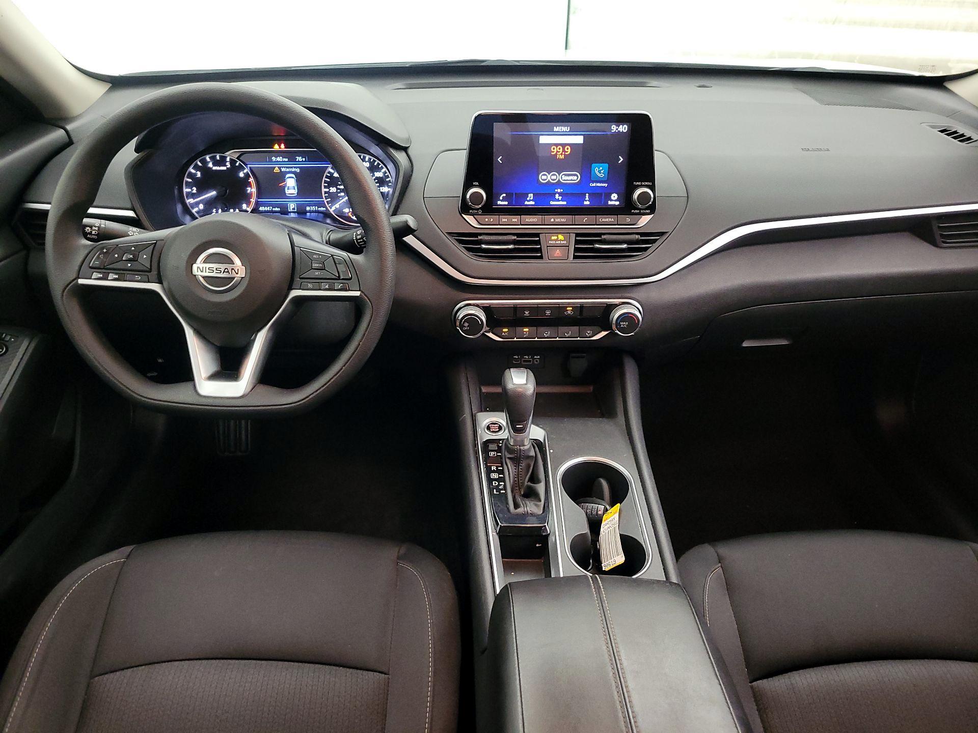 Thumbnail: 2022 Nissan Altima - 9