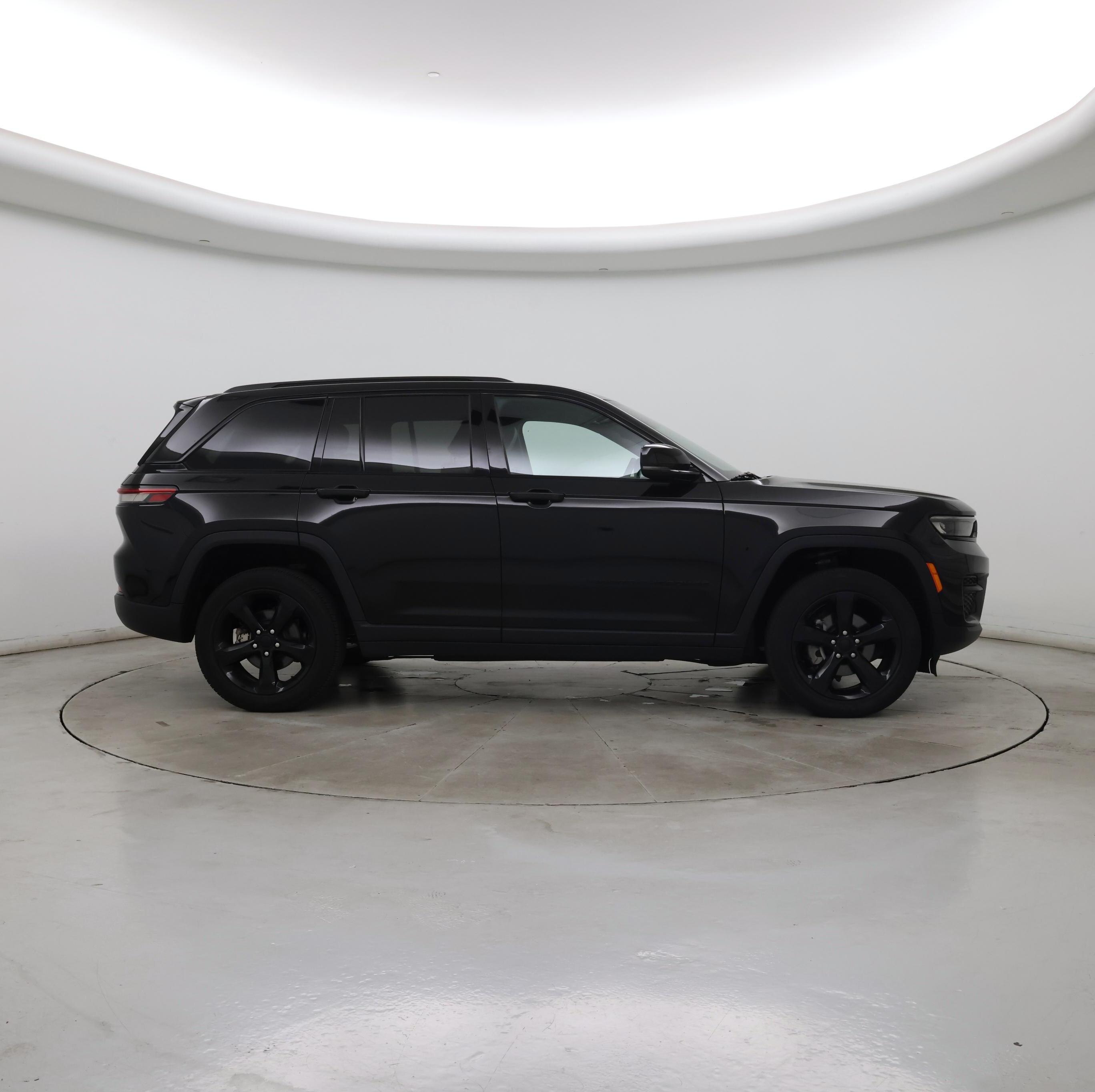 Thumbnail: 2024 Jeep Grand Cherokee - 7