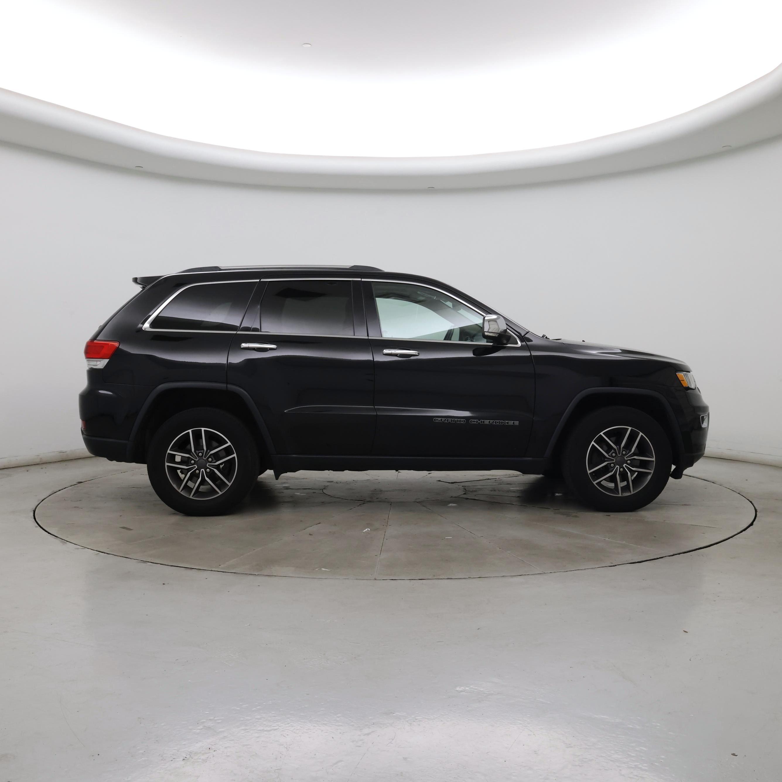 Thumbnail: 2019 Jeep Grand Cherokee - 7
