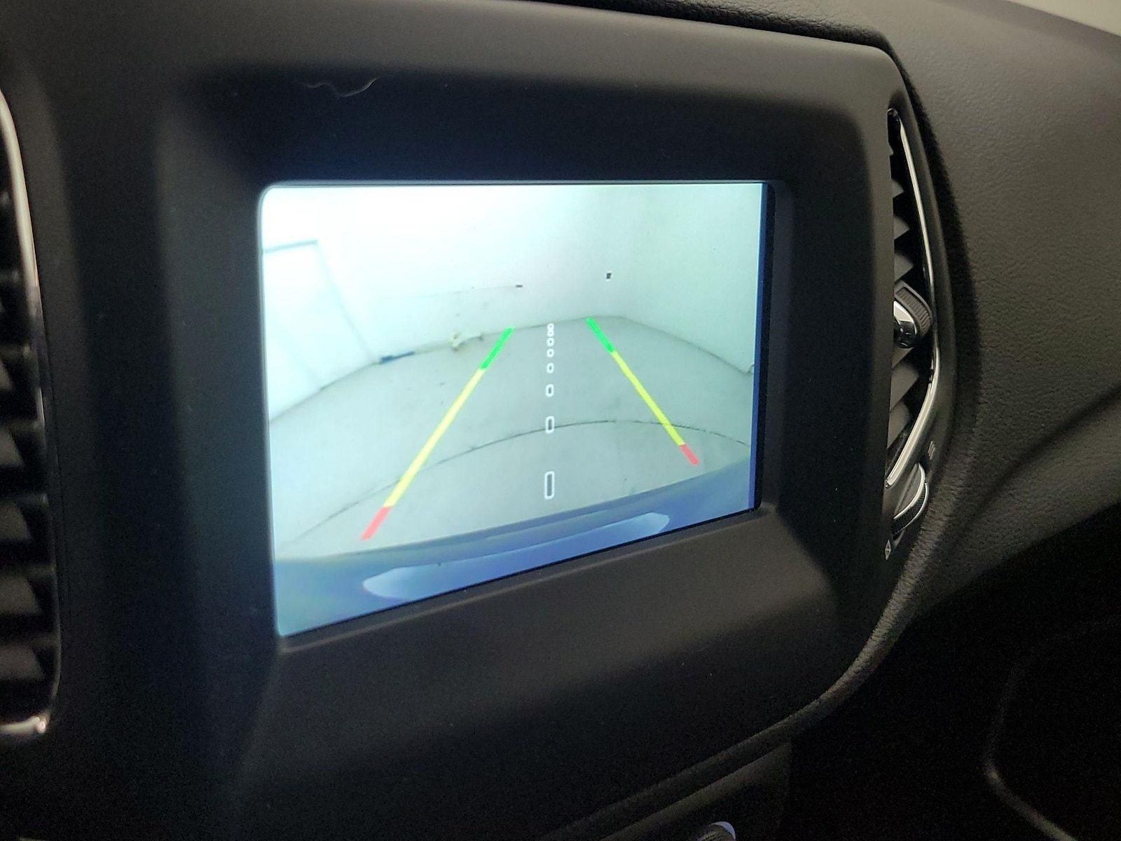 2021 Jeep Compass Latitude - Photo 16