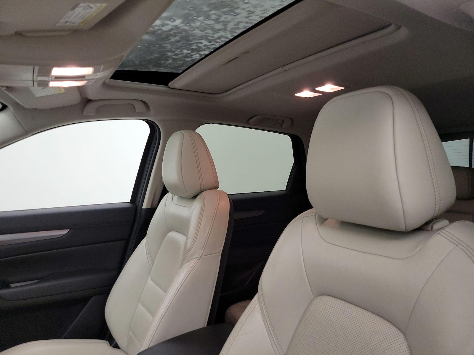 Sunroof(s) & Overhead Airbags