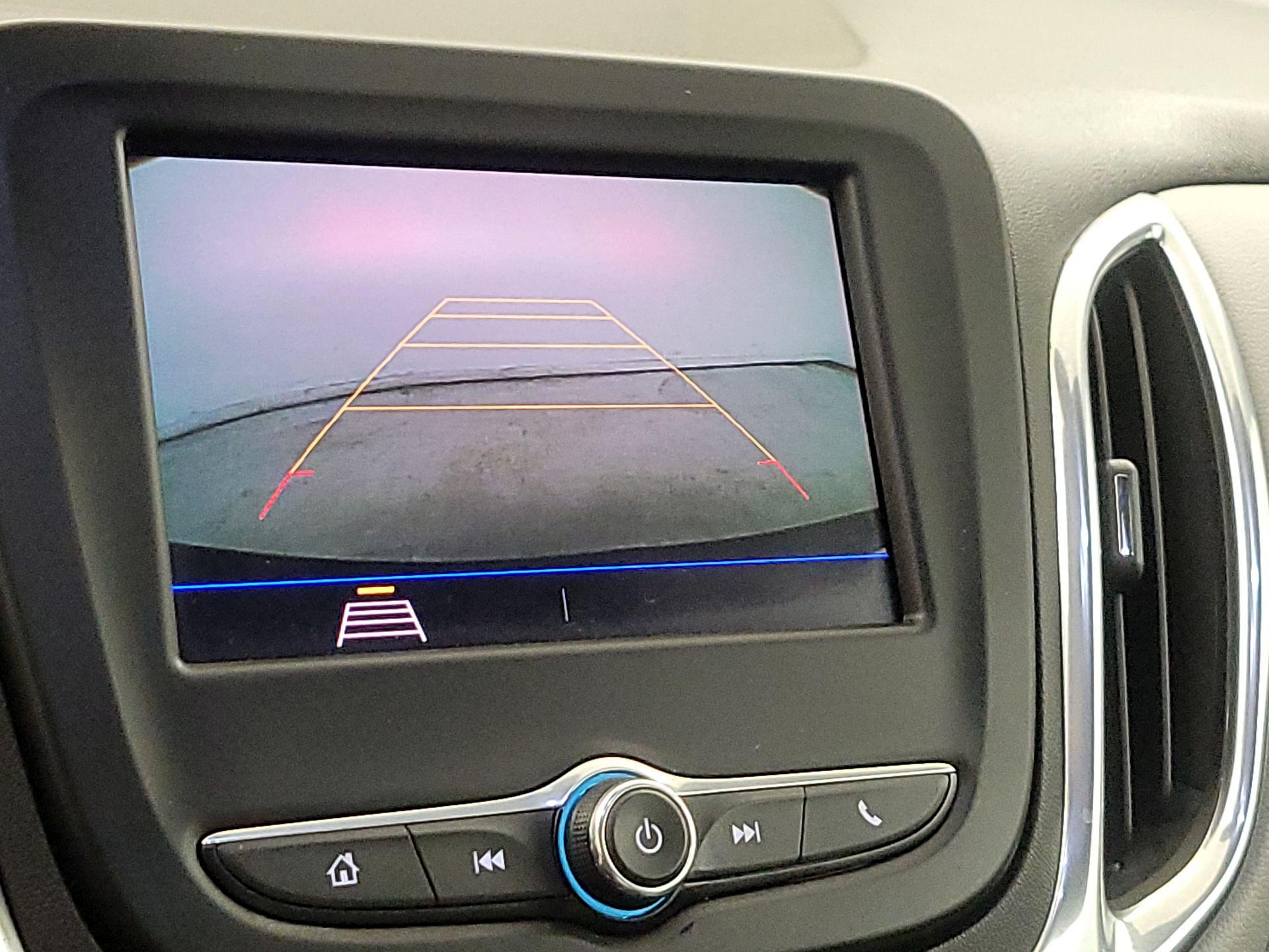 Thumbnail: 2020 Chevrolet Equinox - 14