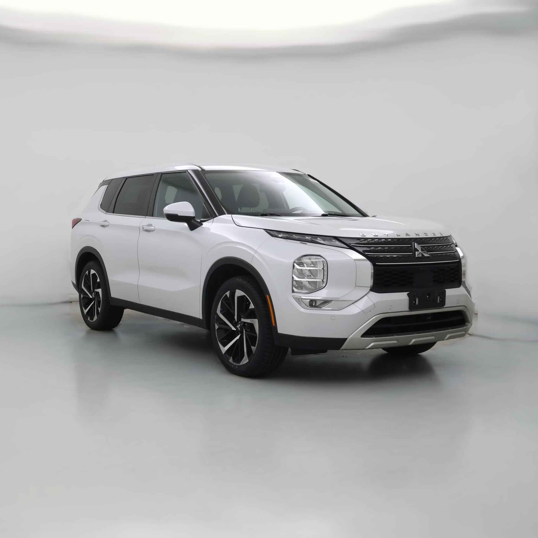 Thumbnail: 2022 Mitsubishi Outlander - 1