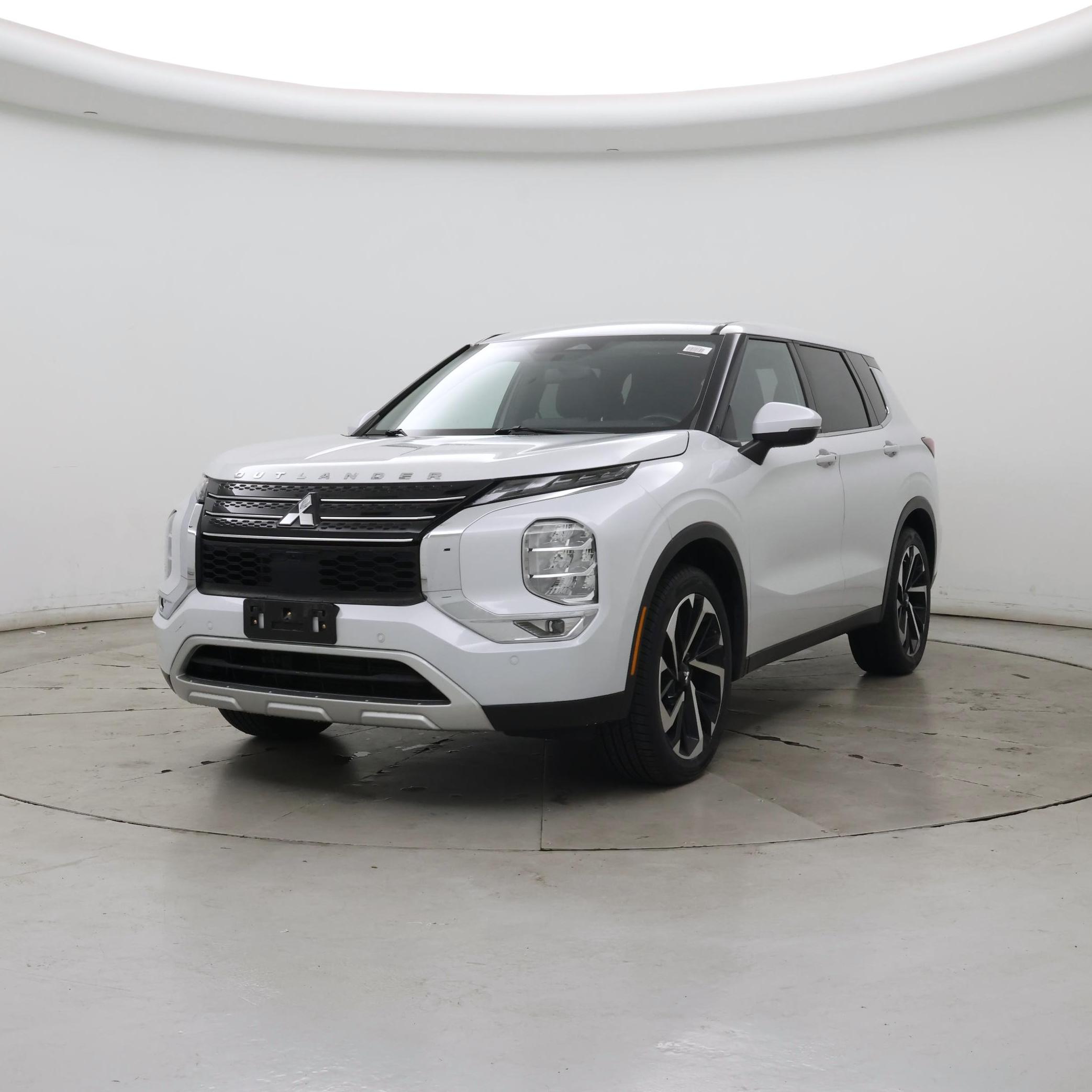 Thumbnail: 2022 Mitsubishi Outlander - 4