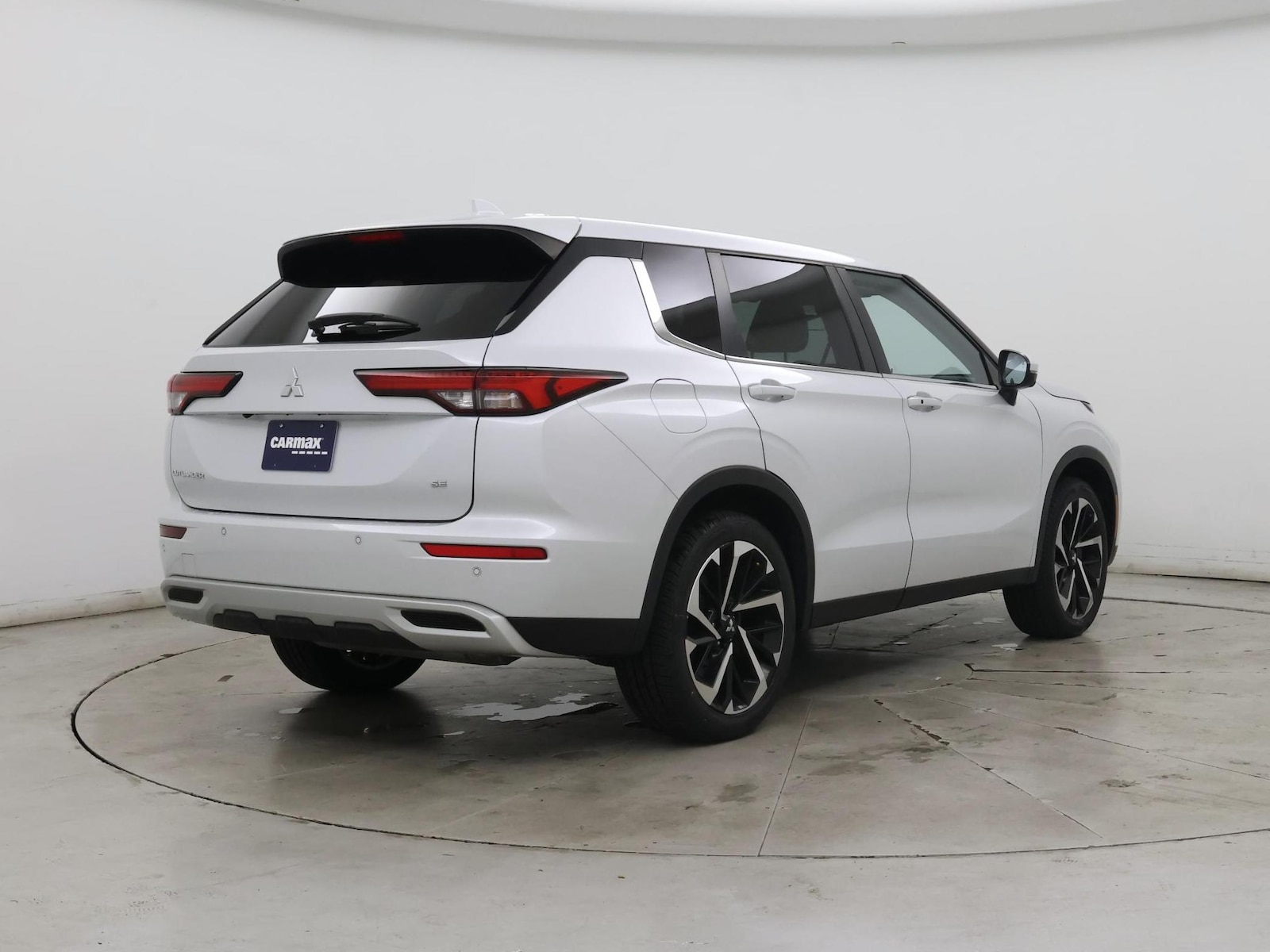 2022 Mitsubishi Outlander SE - Photo 9