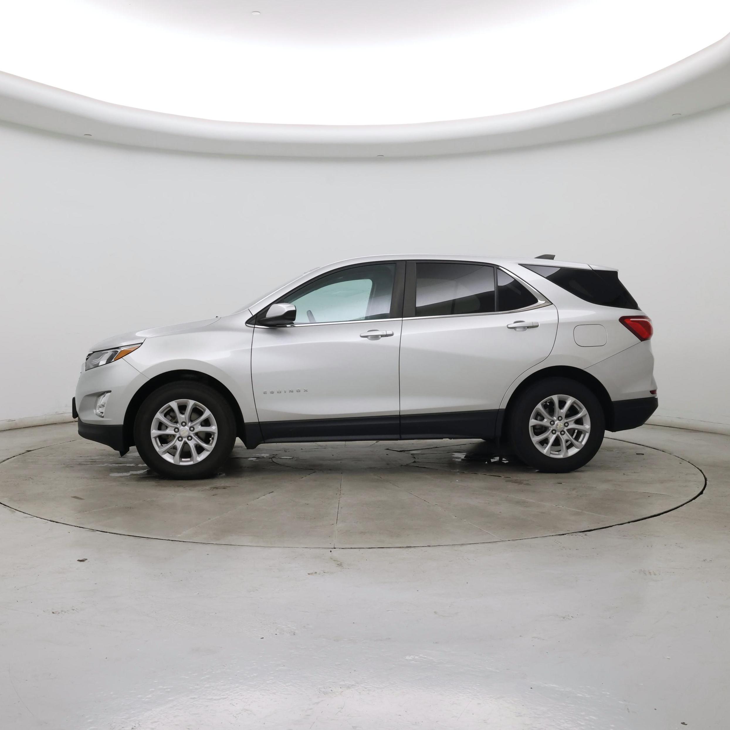 Thumbnail: 2021 Chevrolet Equinox - 3