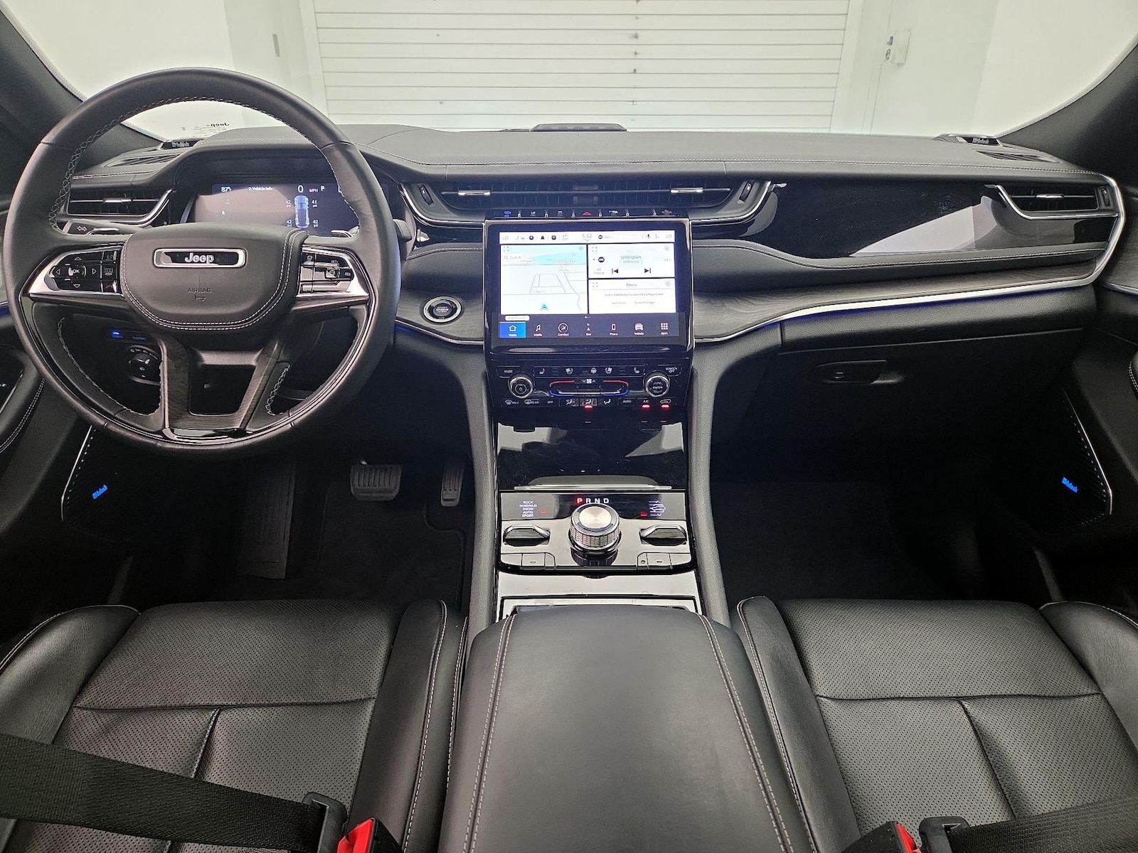 2023 Jeep Grand Cherokee Overland 4xe - Photo 10