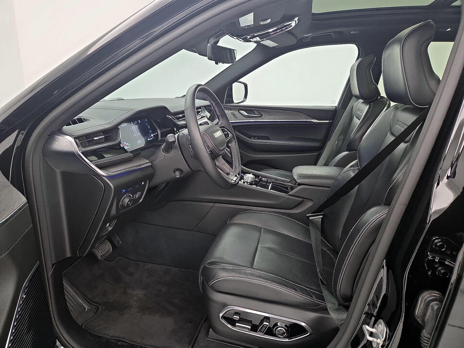 2023 Jeep Grand Cherokee Overland 4xe - Photo 12