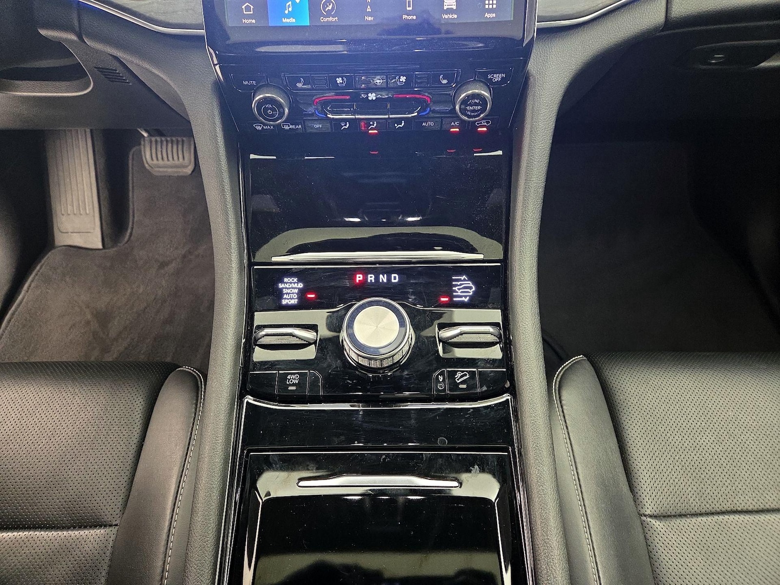 2023 Jeep Grand Cherokee Overland 4xe - Photo 19
