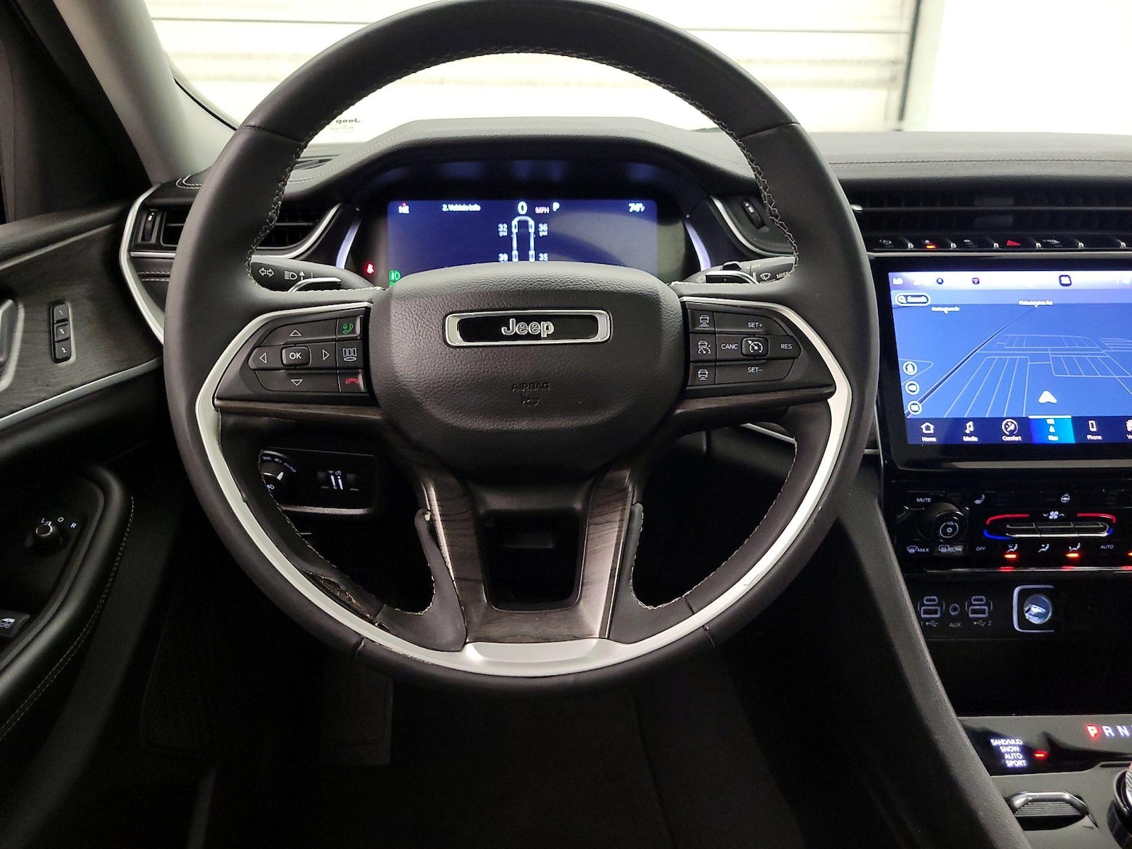 2023 Jeep Grand Cherokee L Limited - Photo 11