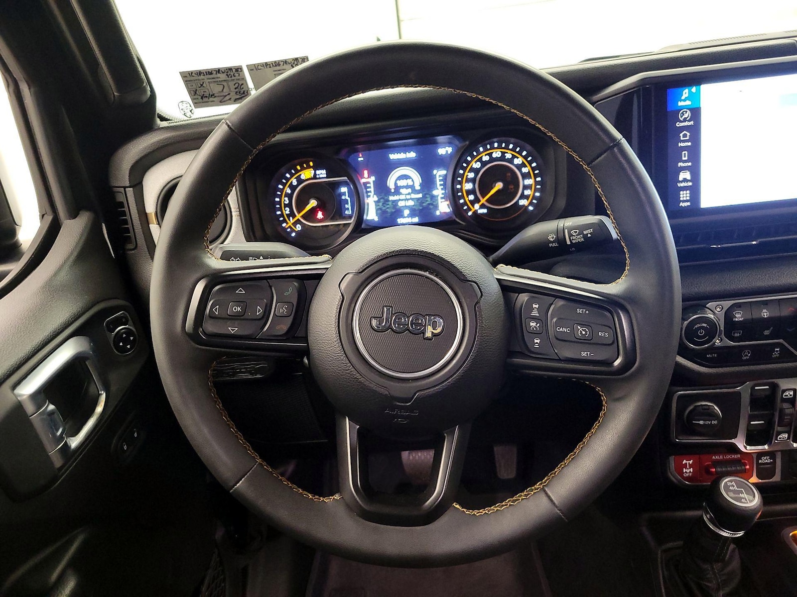 2024 Jeep Wrangler 4-Door Willys - Photo 11