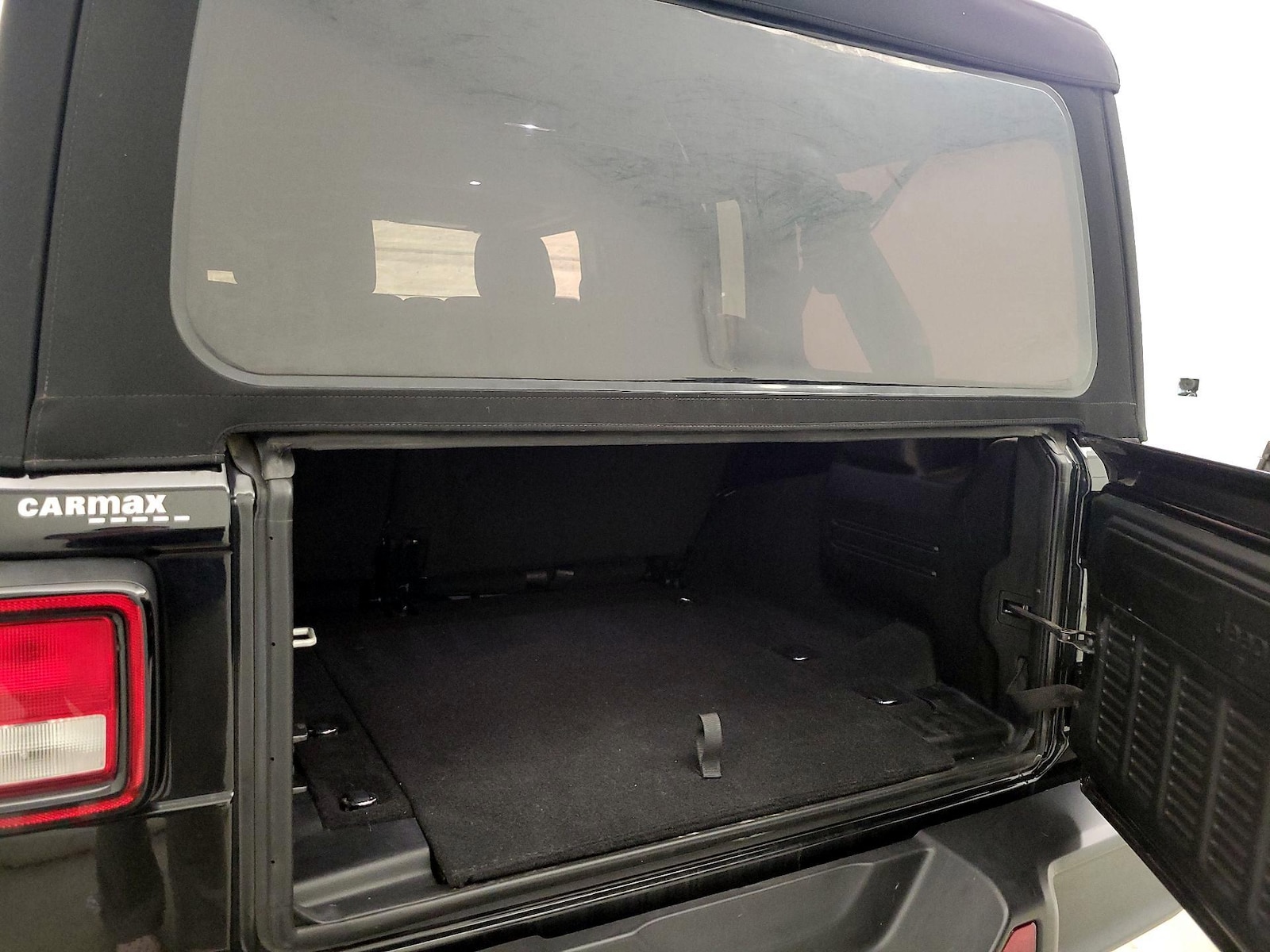 2024 Jeep Wrangler 4-Door Willys - Photo 21