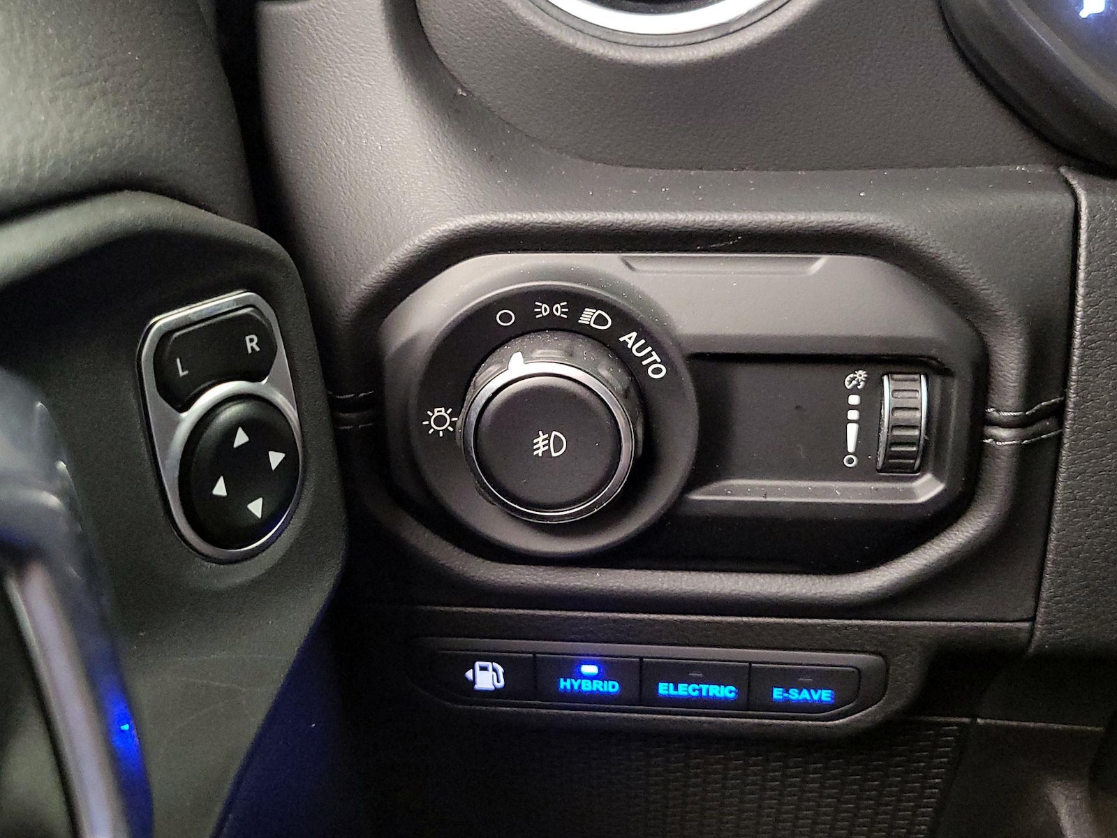 2024 Jeep Wrangler 4xe Sahara 4XE - Photo 14
