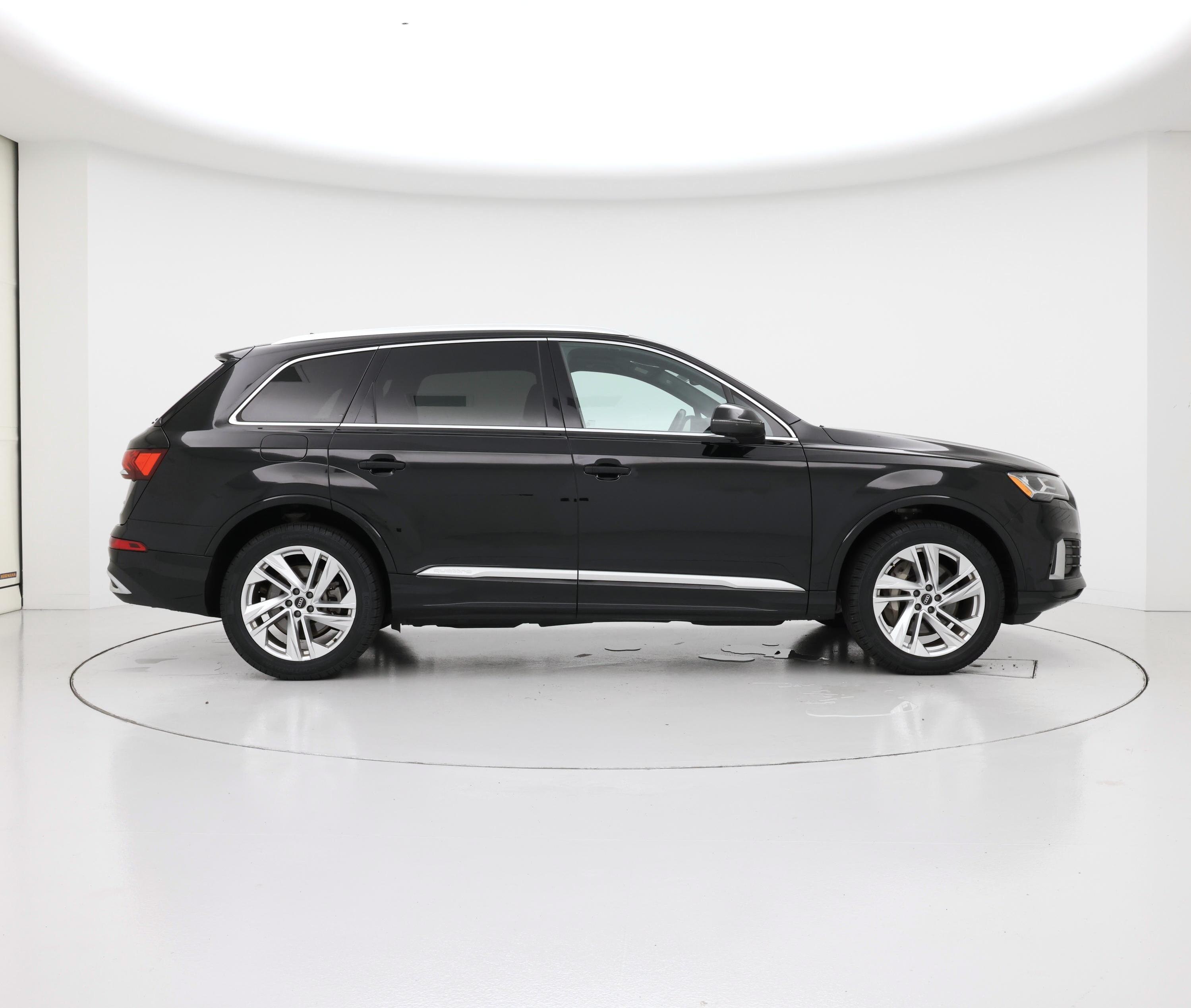 Thumbnail: 2021 Audi Q7 - 7