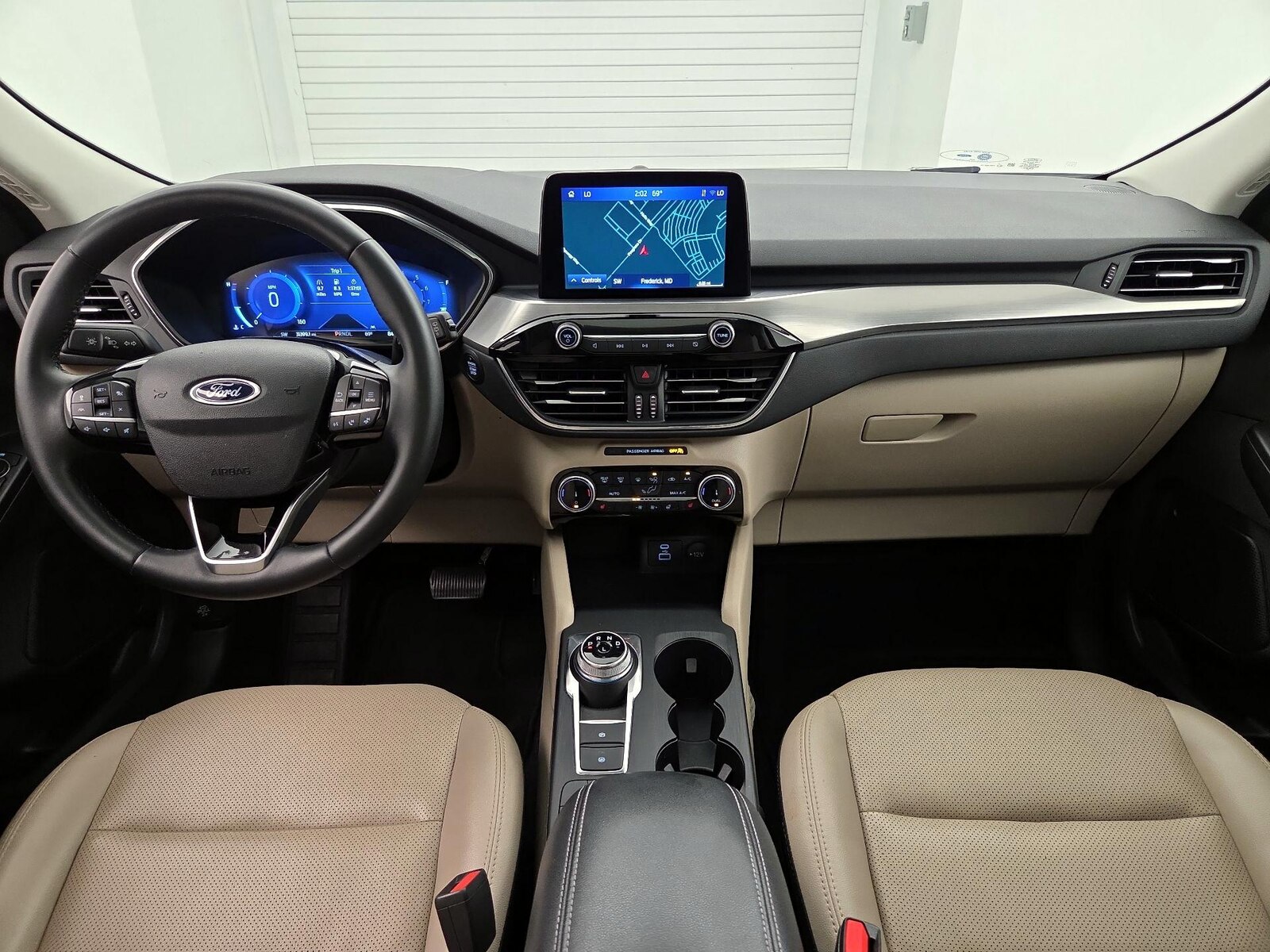 Apple CarPlay® & Android Auto™