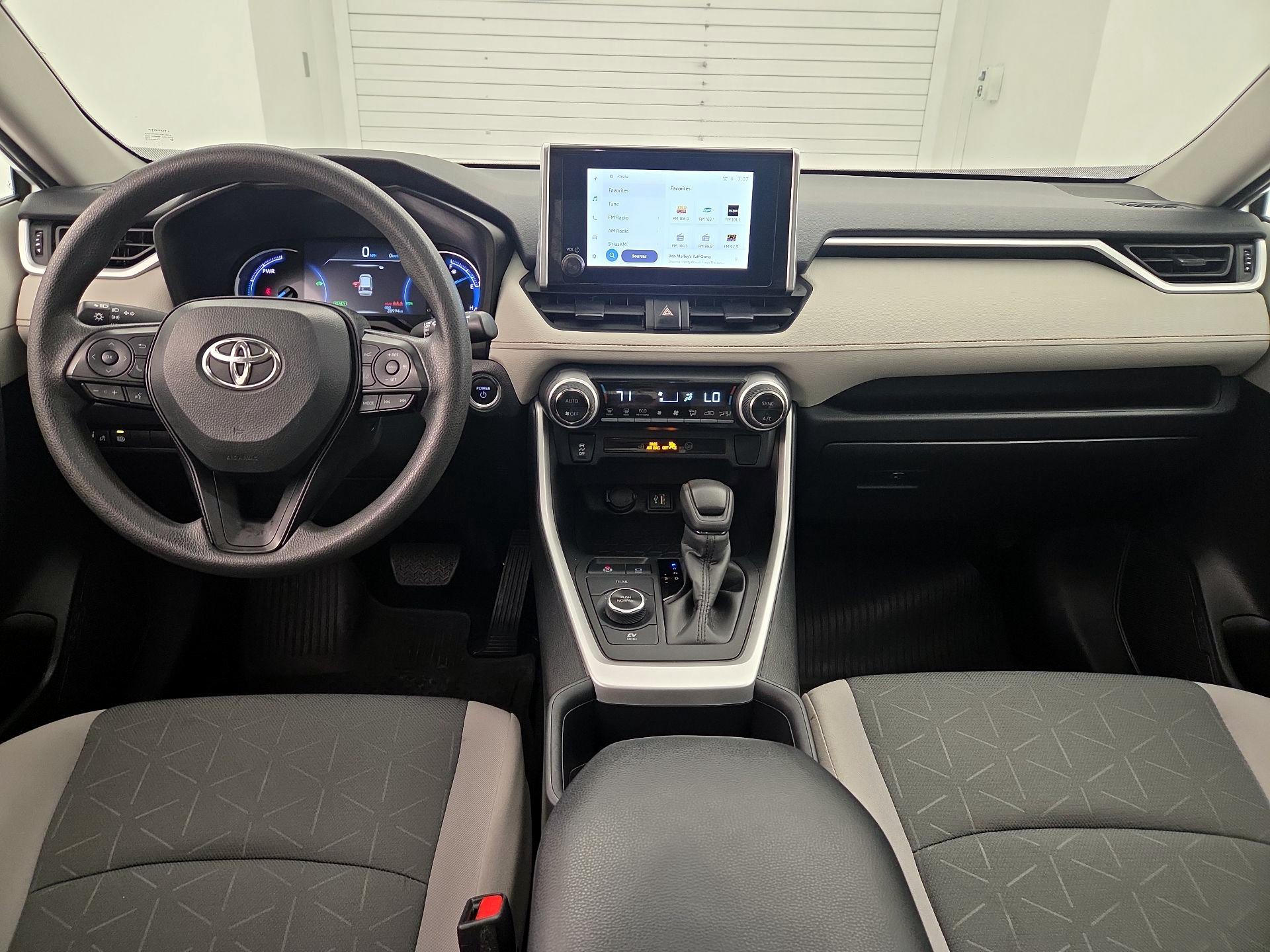 Thumbnail: 2024 Toyota RAV4 - 9