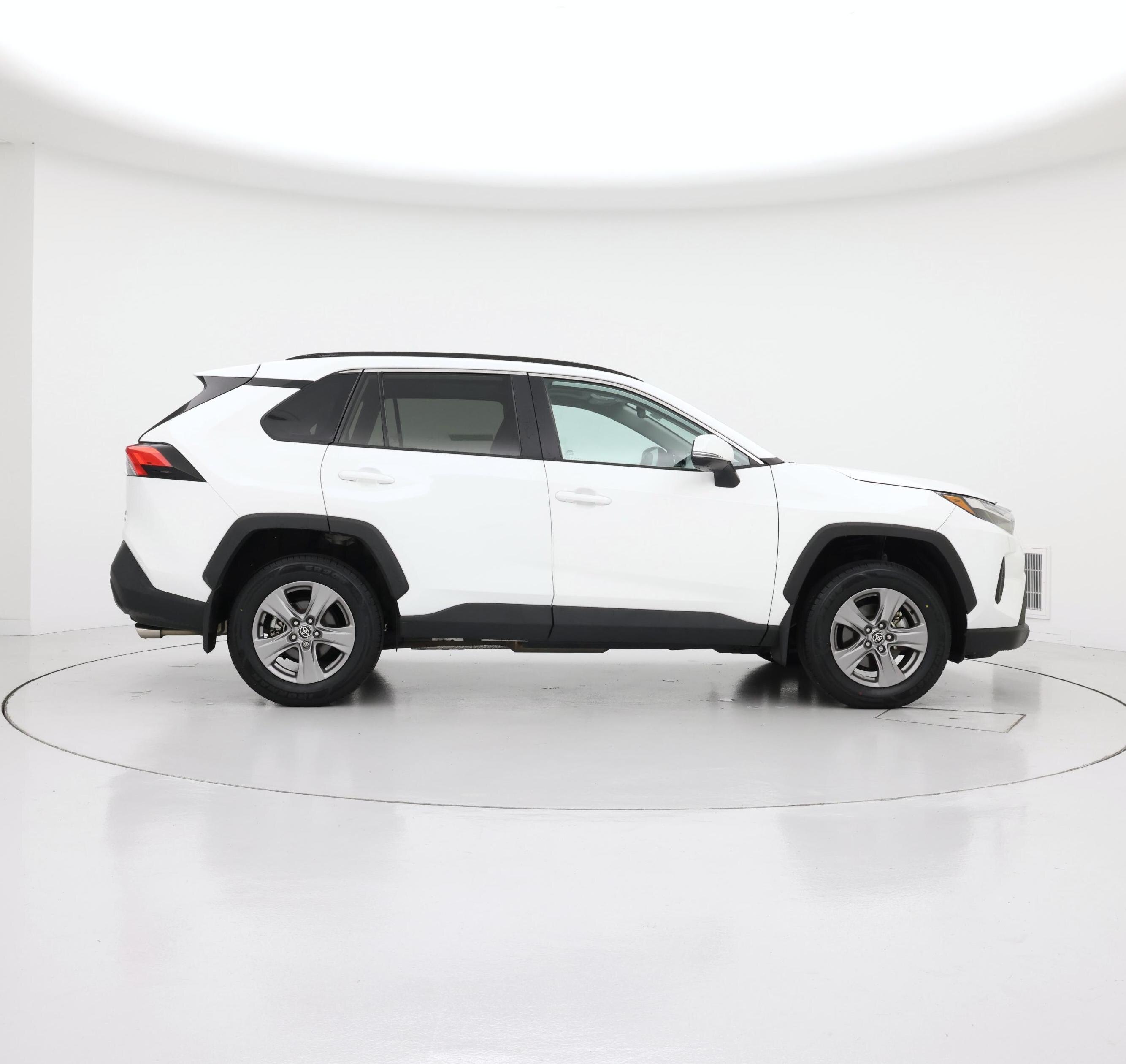 Thumbnail: 2024 Toyota RAV4 - 7