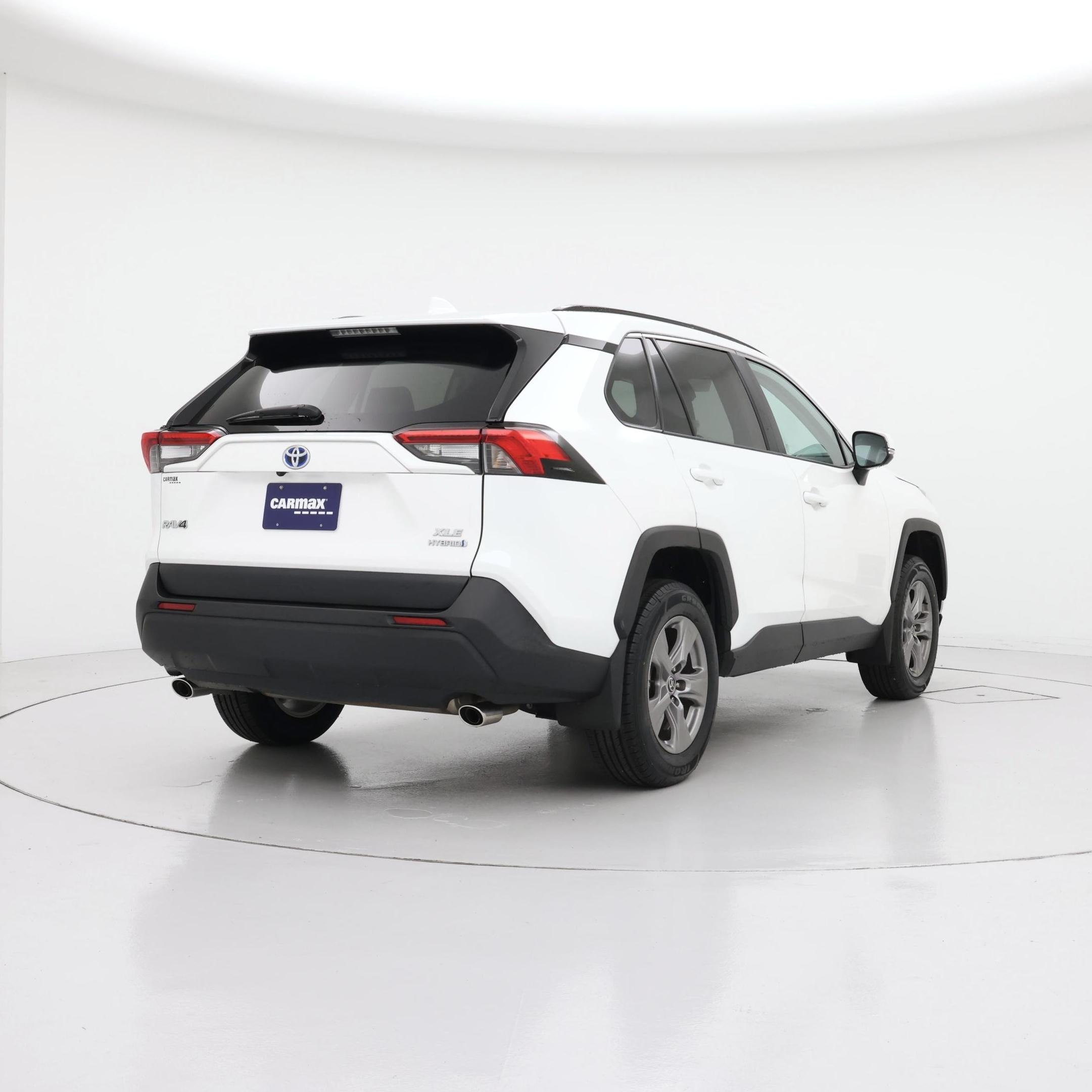Thumbnail: 2024 Toyota RAV4 - 8