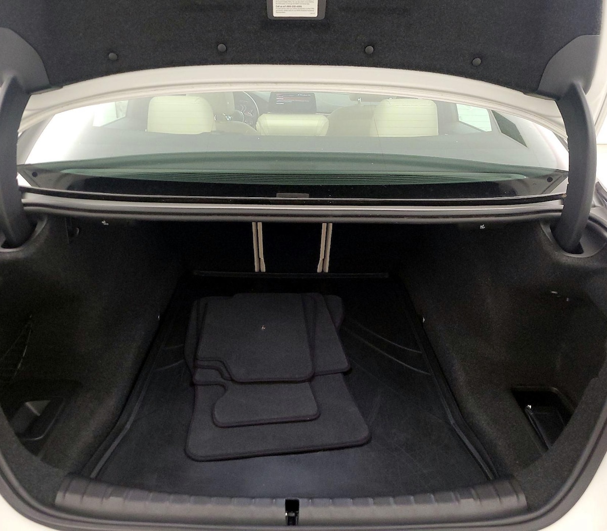 Trunk/Cargo (Seats Up)