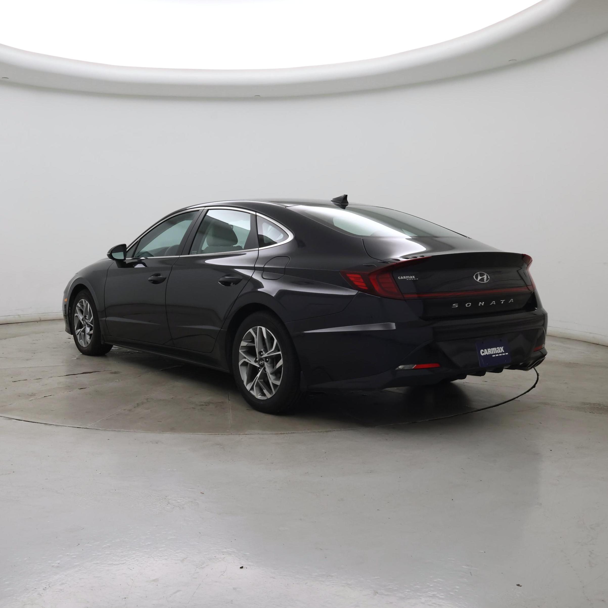 Thumbnail: 2023 Hyundai Sonata - 2