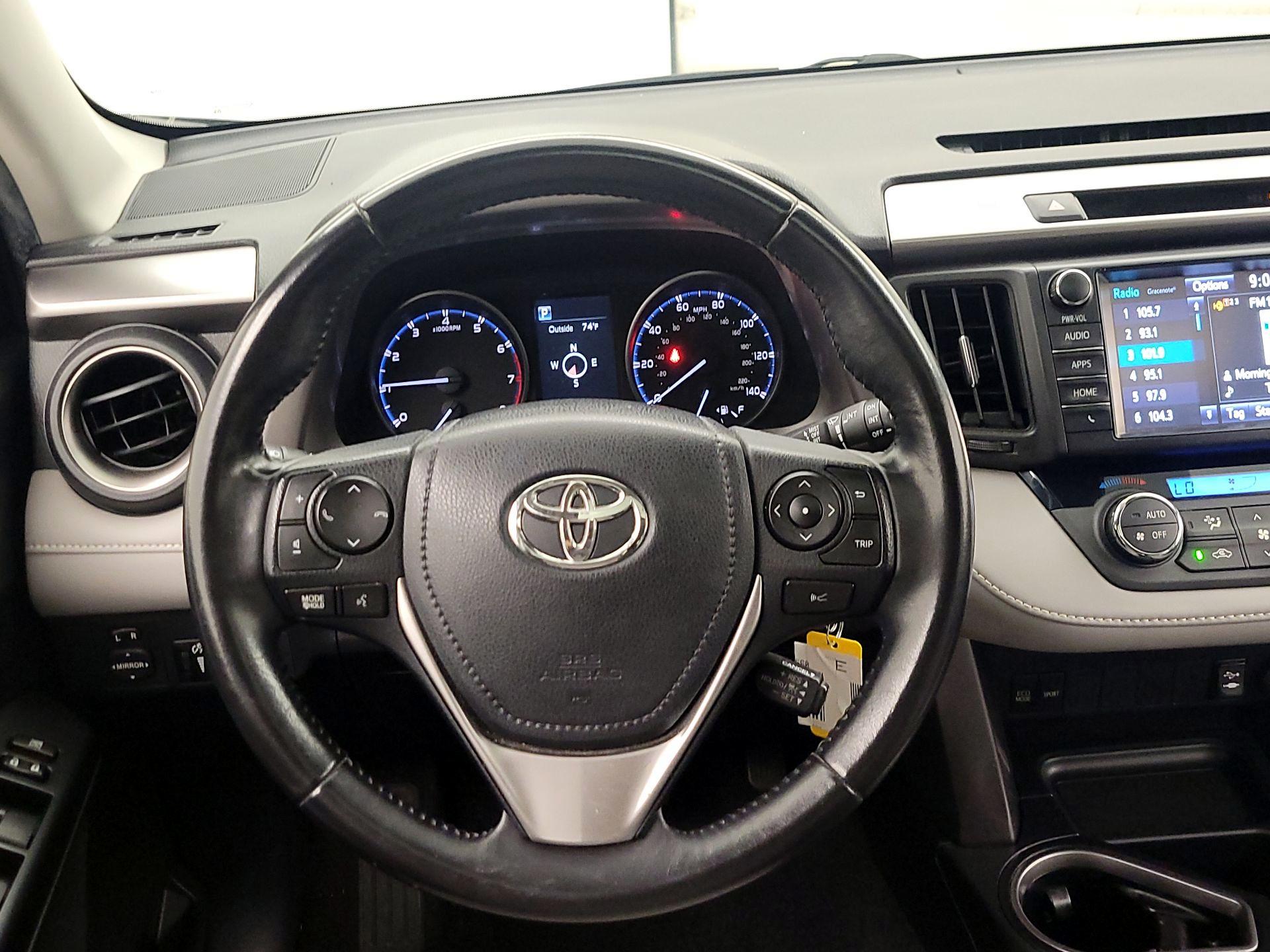 Thumbnail: 2017 Toyota RAV4 - 10