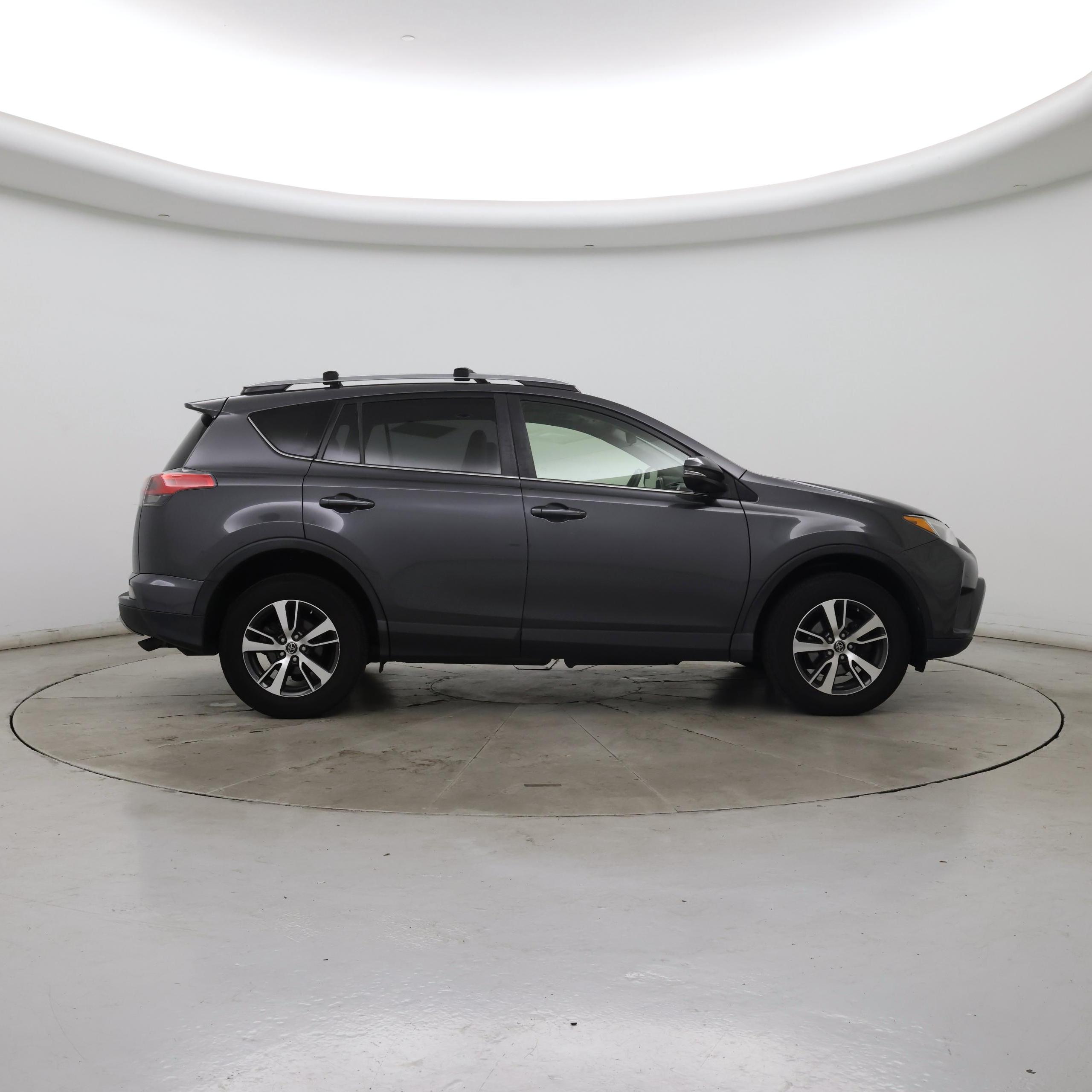 Thumbnail: 2017 Toyota RAV4 - 7