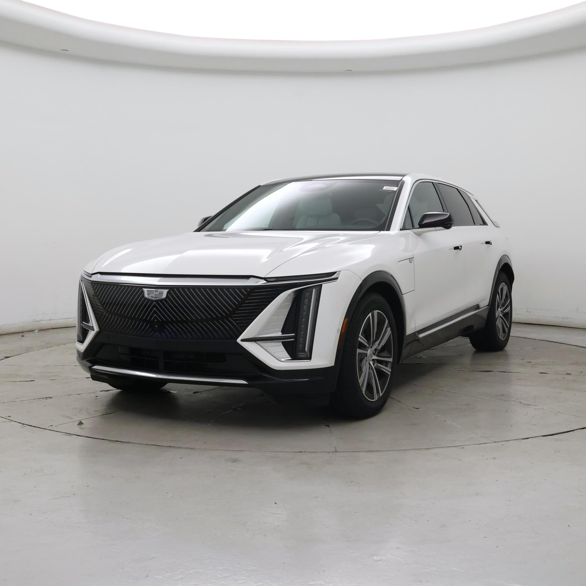Thumbnail: 2024 Cadillac Lyriq - 4