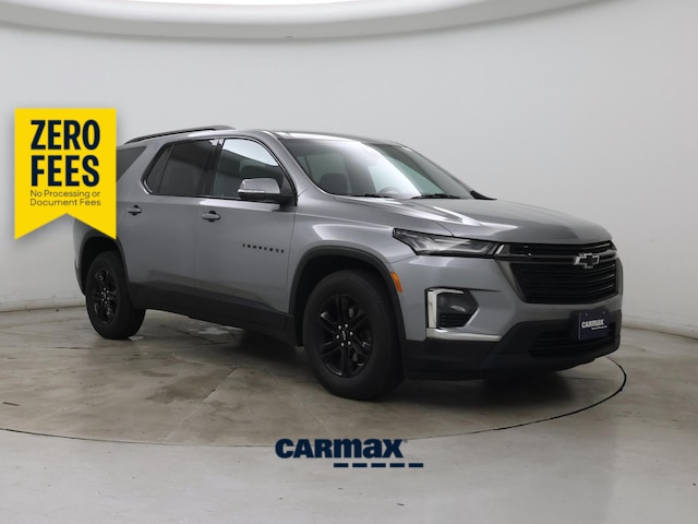 Gray 2023 Chevrolet Traverse SUV / Crossover Four-Wheel Drive Automatic