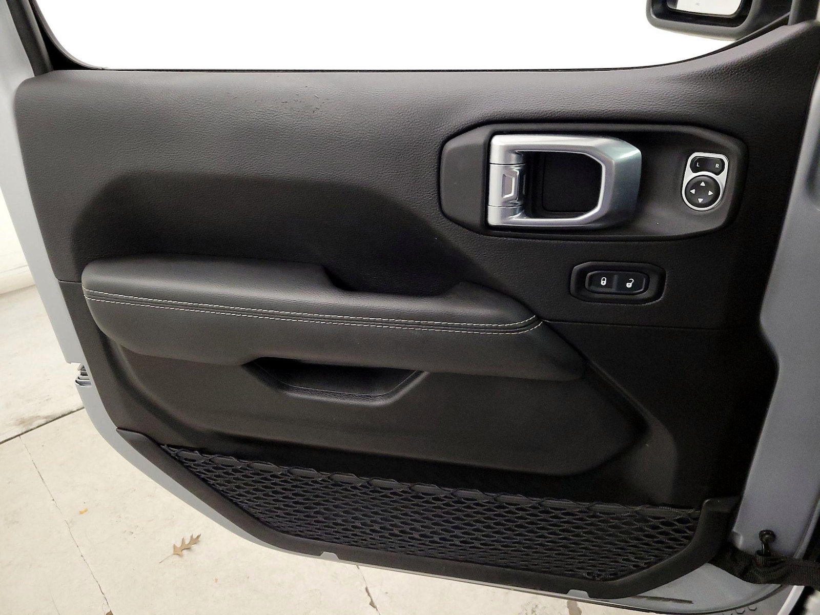 2023 Jeep Wrangler 4xe Sahara 4XE - Photo 13
