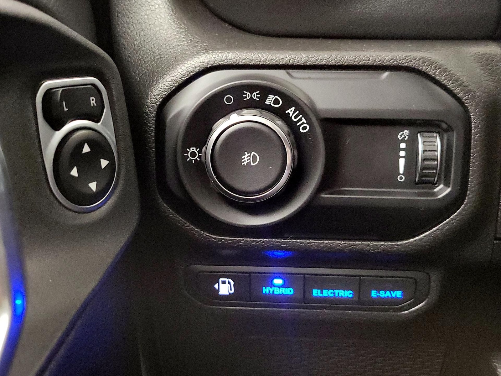 2023 Jeep Wrangler 4xe Sahara 4XE - Photo 14