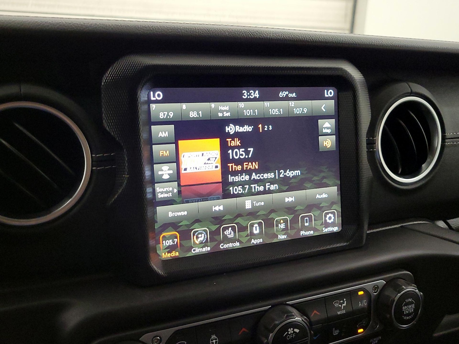 2023 Jeep Wrangler 4xe Sahara 4XE - Photo 17