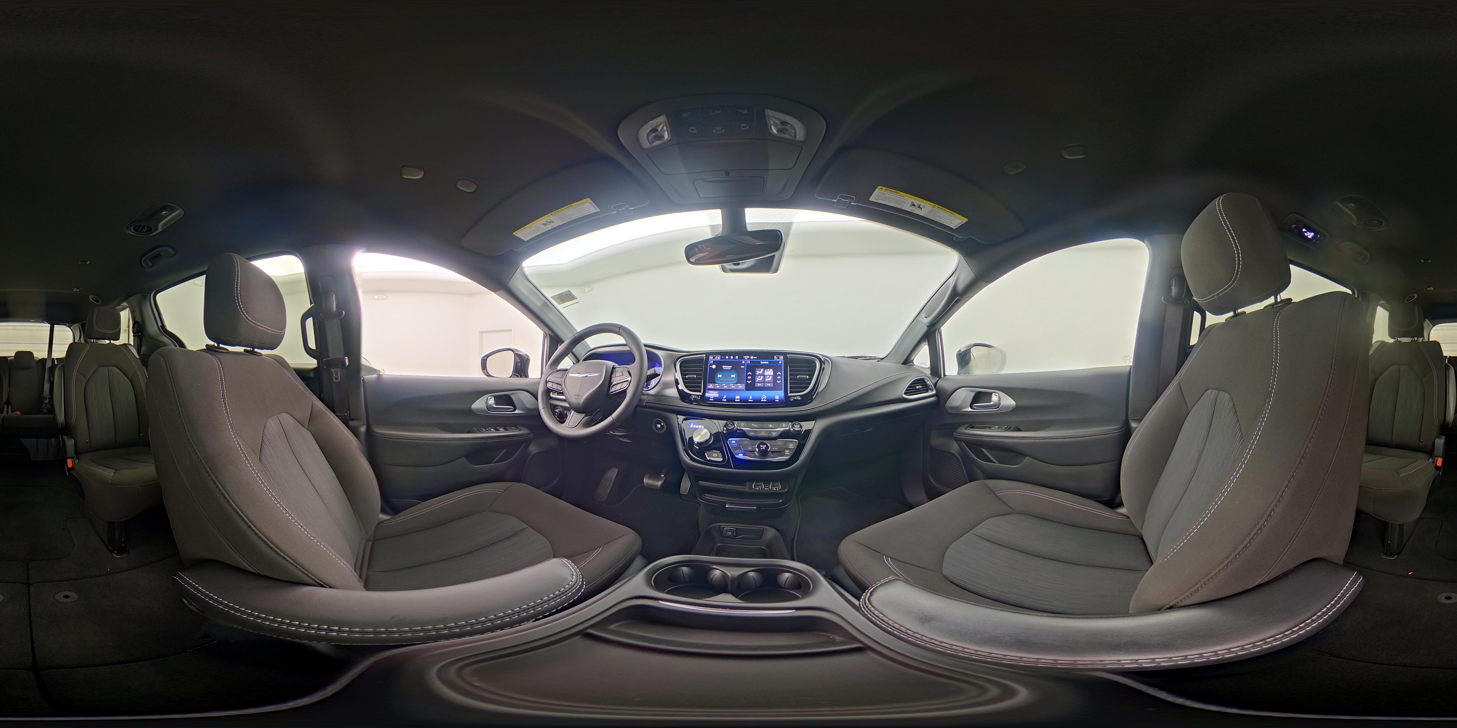 2024 Chrysler Pacifica Touring - Photo 26