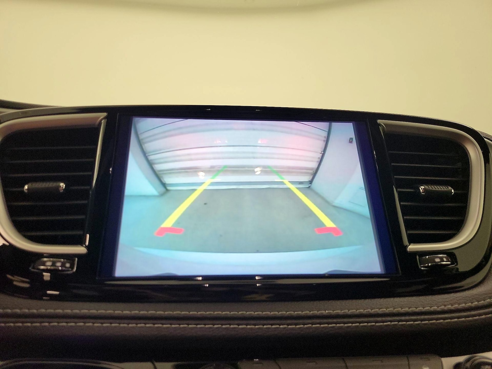 2024 Chrysler Pacifica Touring - Photo 15