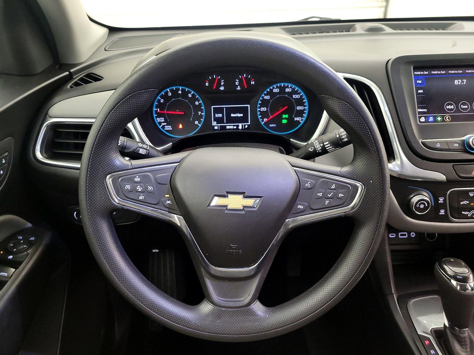 2020 Chevrolet Equinox LS - Photo 11