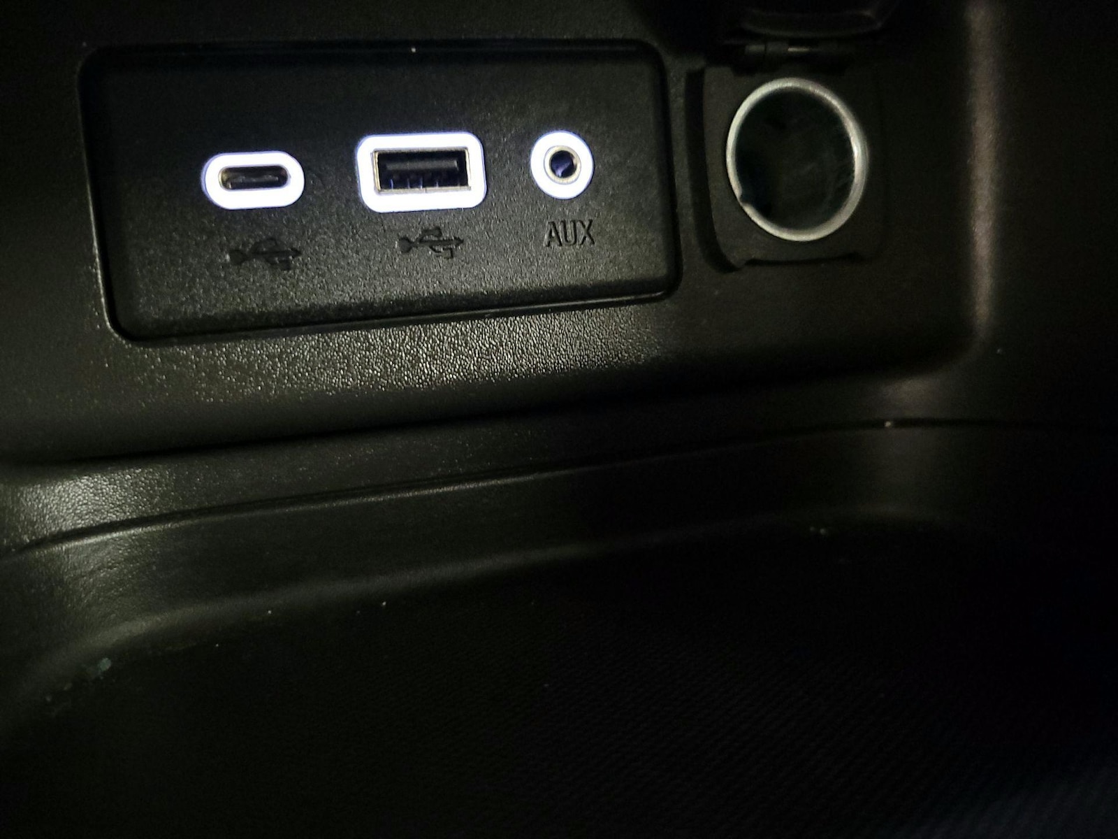 2020 Chevrolet Equinox LS - Photo 19