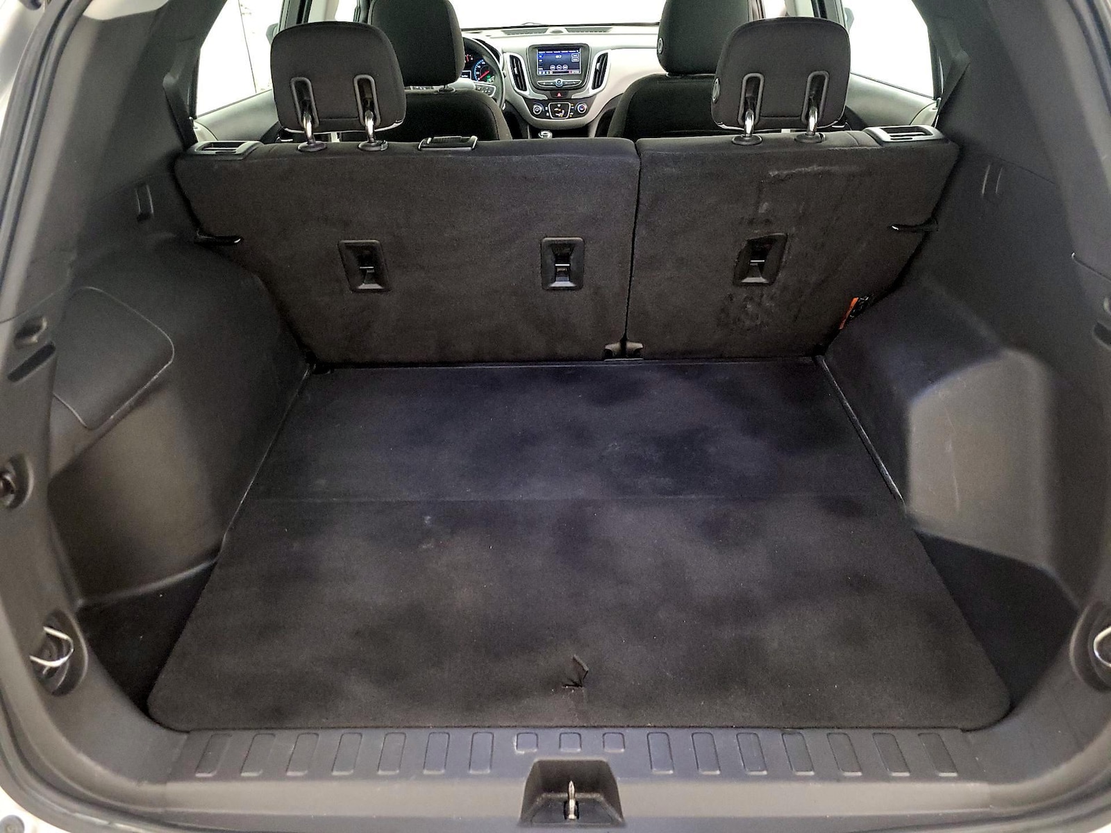 2020 Chevrolet Equinox LS - Photo 21